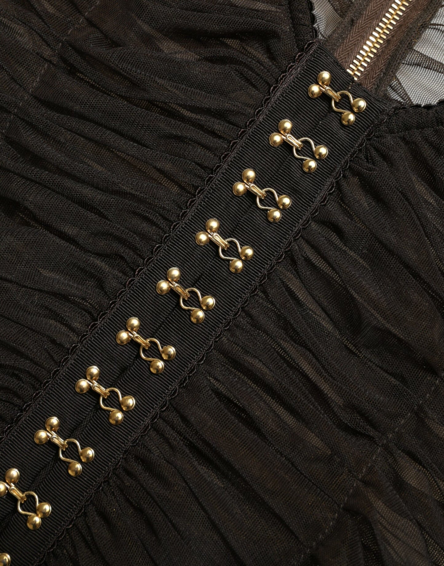 Top corto senza maniche decorato