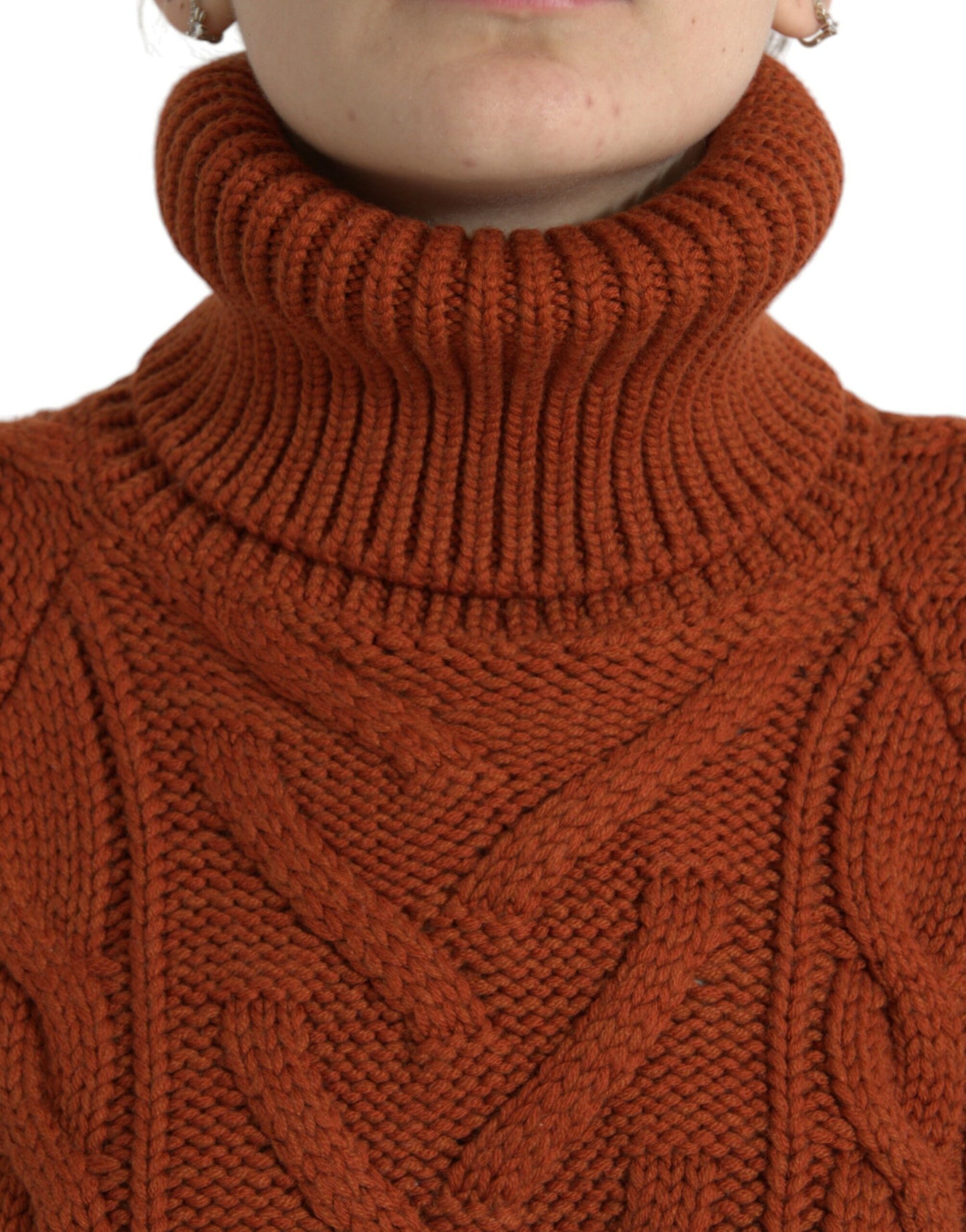 Elegante maglione dolcevita marrone in lana