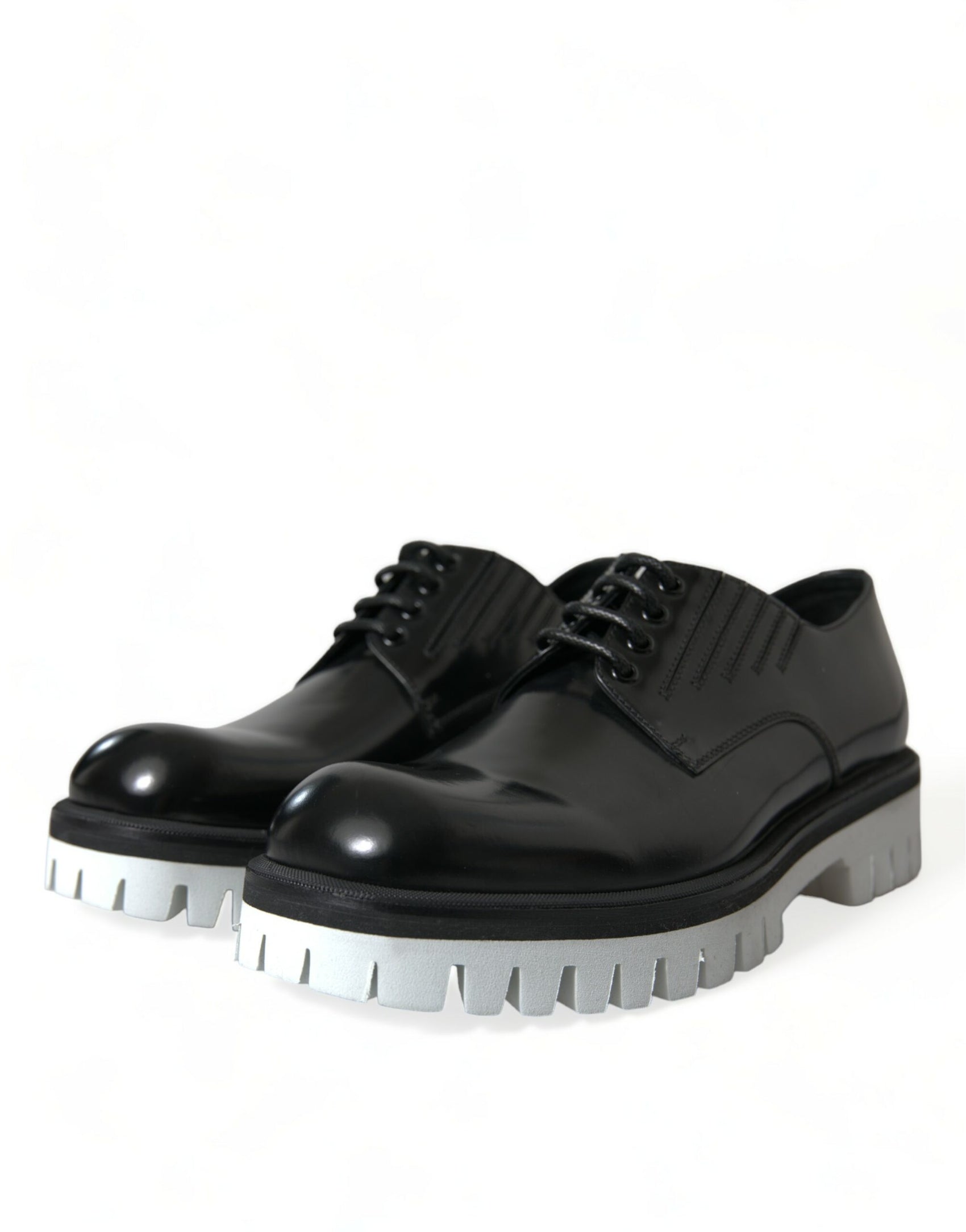 Scarpe Derby in pelle nera e bianca sofisticate