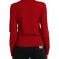 Strahlend roter Wollpullover