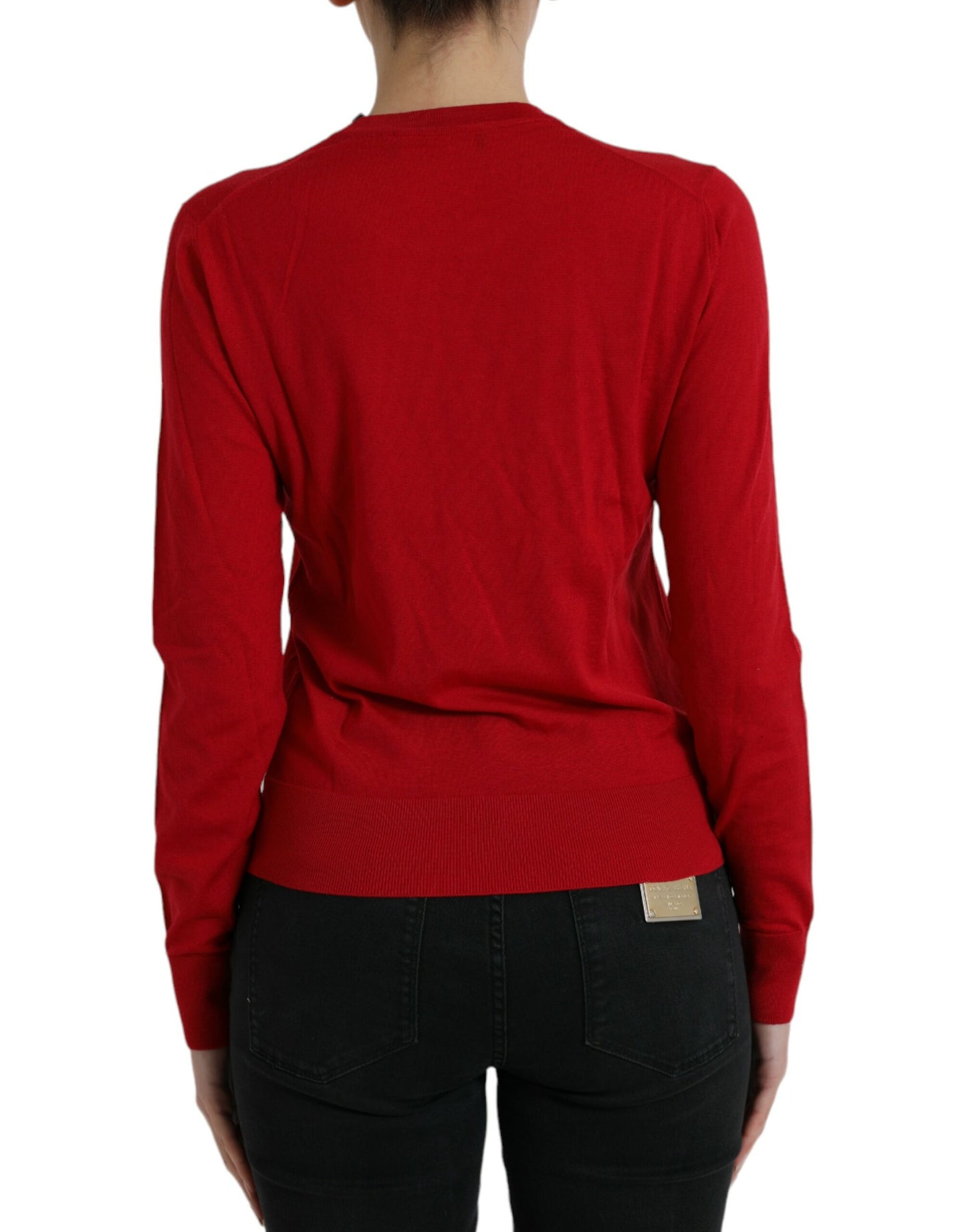 Strahlend roter Wollpullover