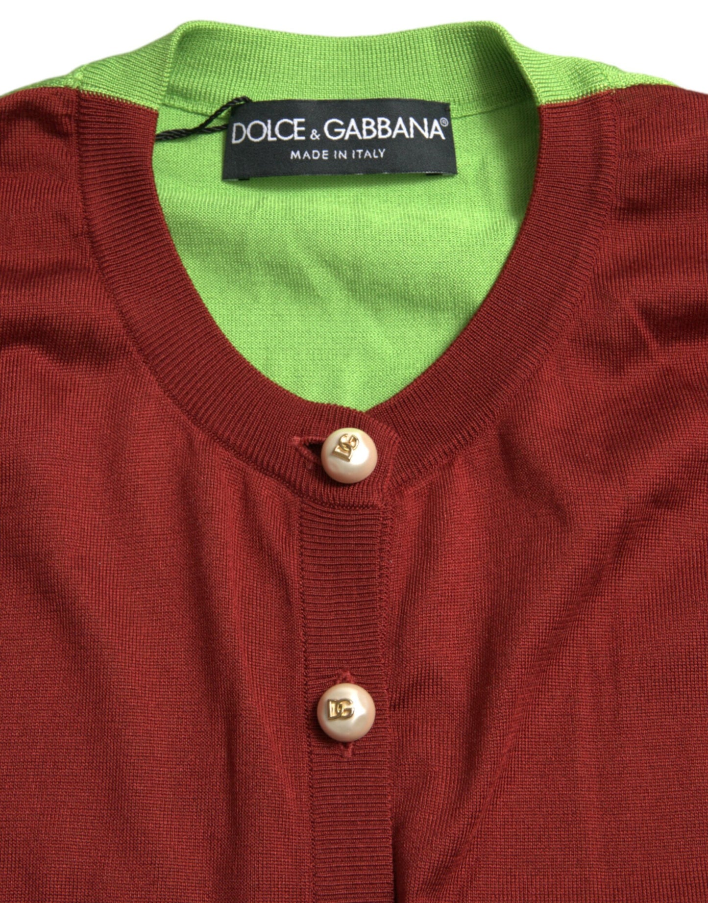 Elegante maglione cardigan in seta in toni vivaci