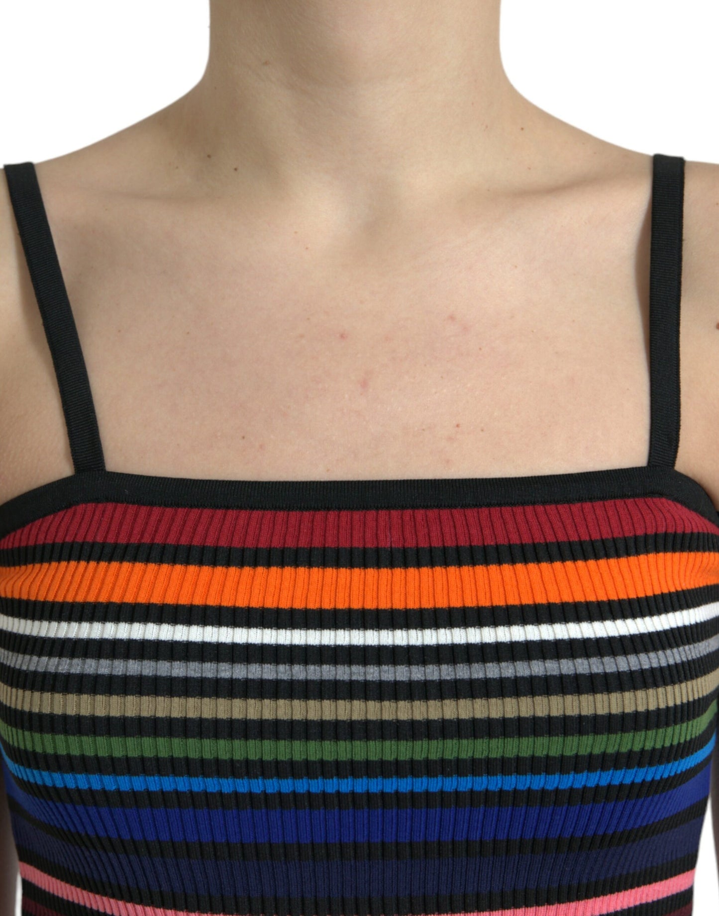 Canotta elegante a righe con spalline sottili