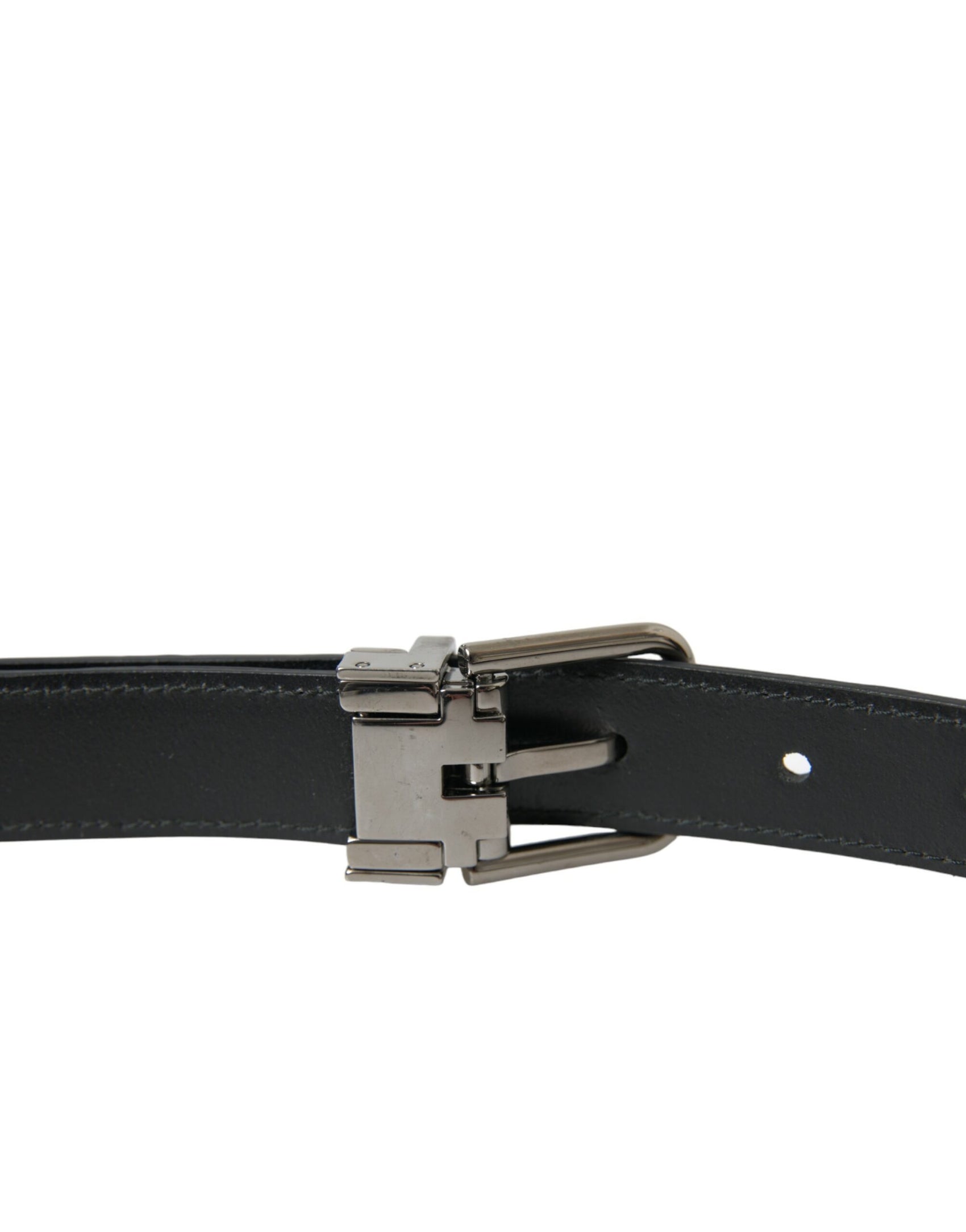 Cintura in pelle elegante con fibbia in metallo