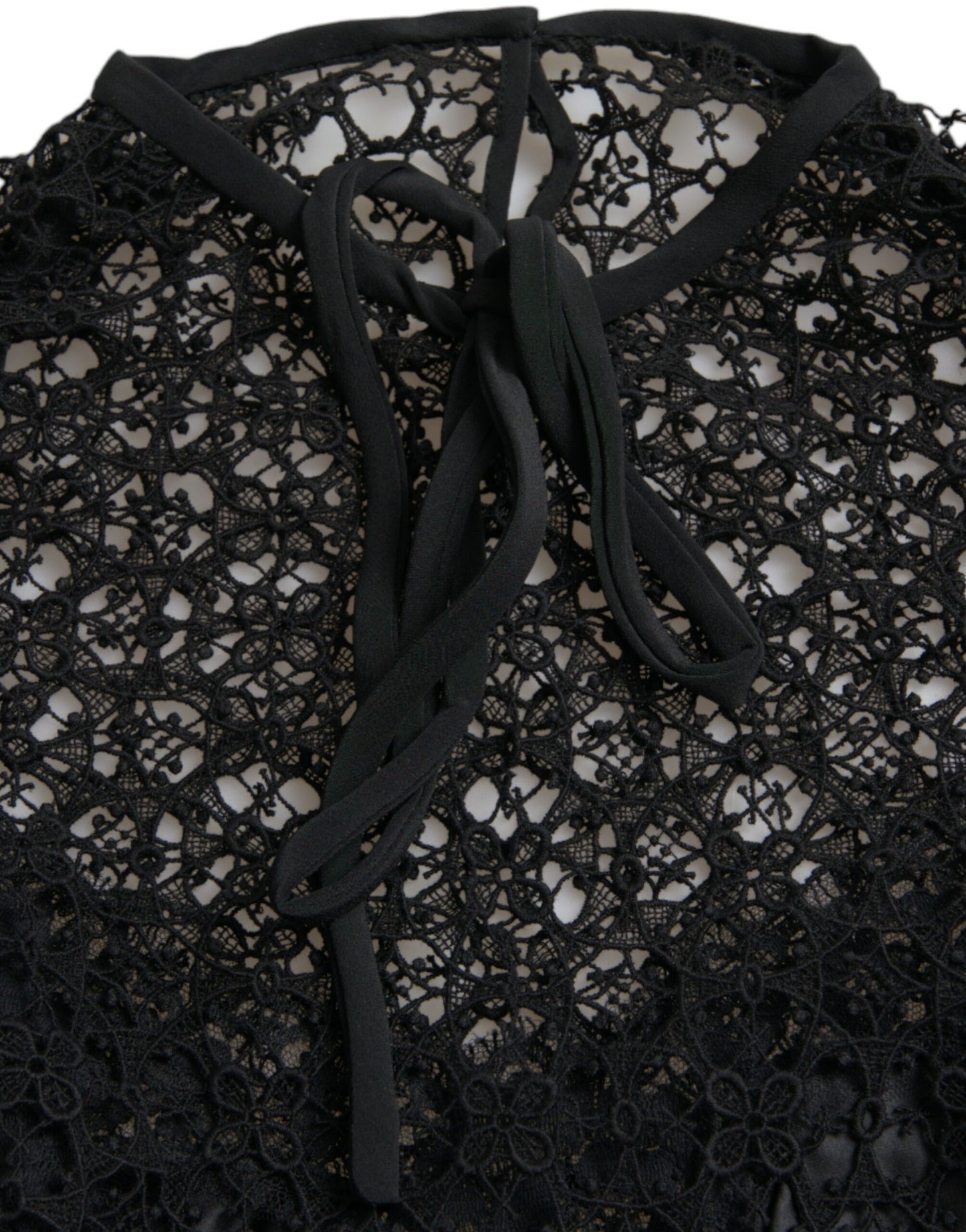 Elegante camicetta in pizzo floreale