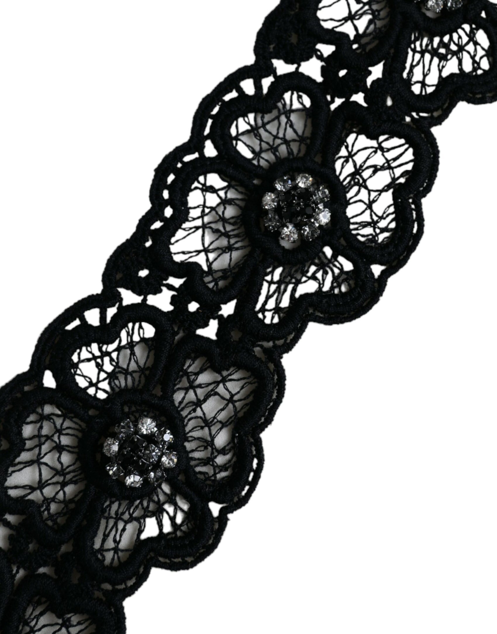 Elegante Seidenbluse mit Spitzenbesatz in Cremeweiß