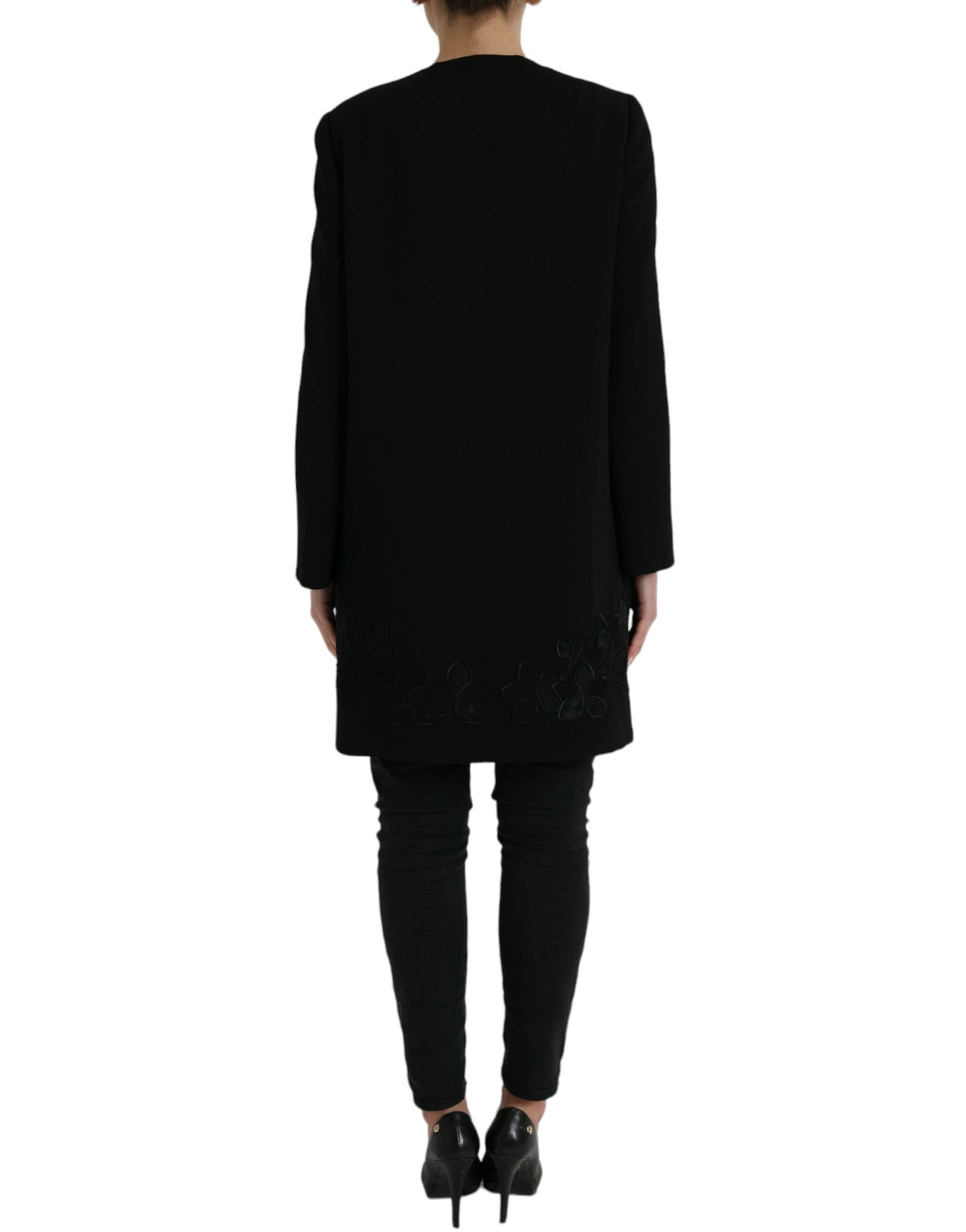 Elegante trench in lana con bottoni floreali