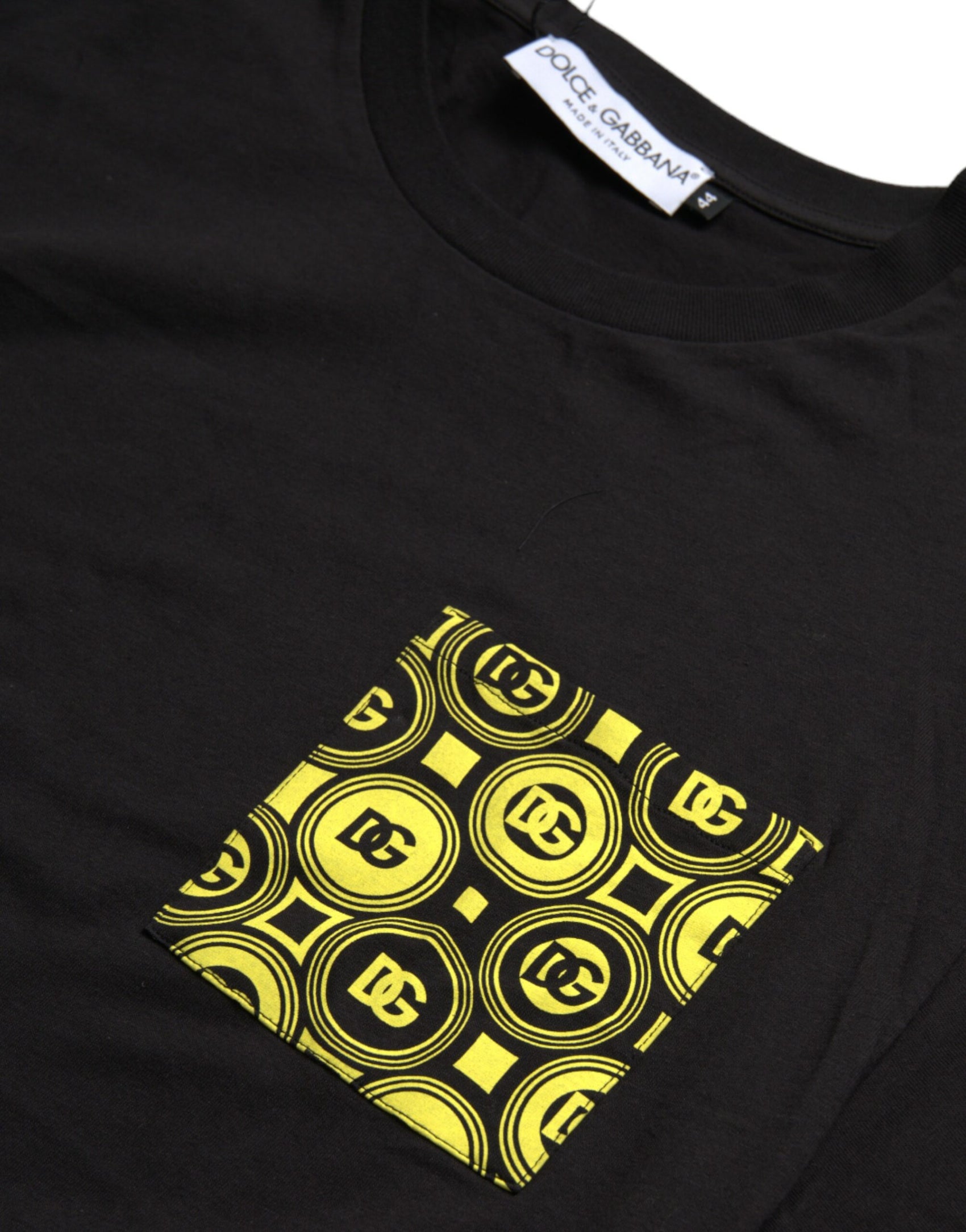 Schwarzes Baumwoll-T-Shirt mit Rundhalsausschnitt und bedruckter Tasche