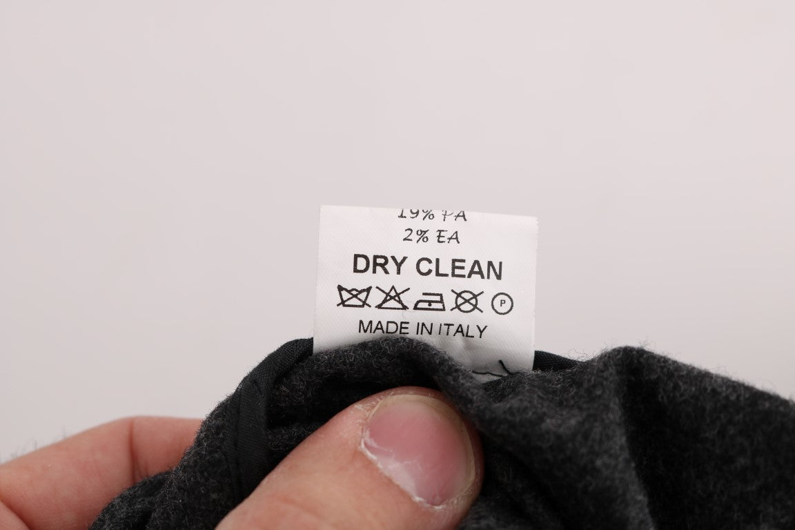 Schicke graue lässige Skinny-Hose