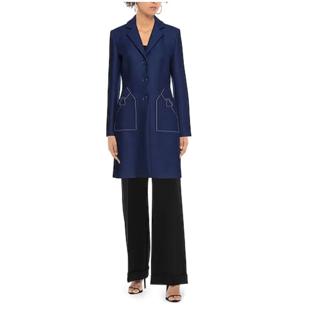 Elegante cappotto in lana con cuore ricamato
