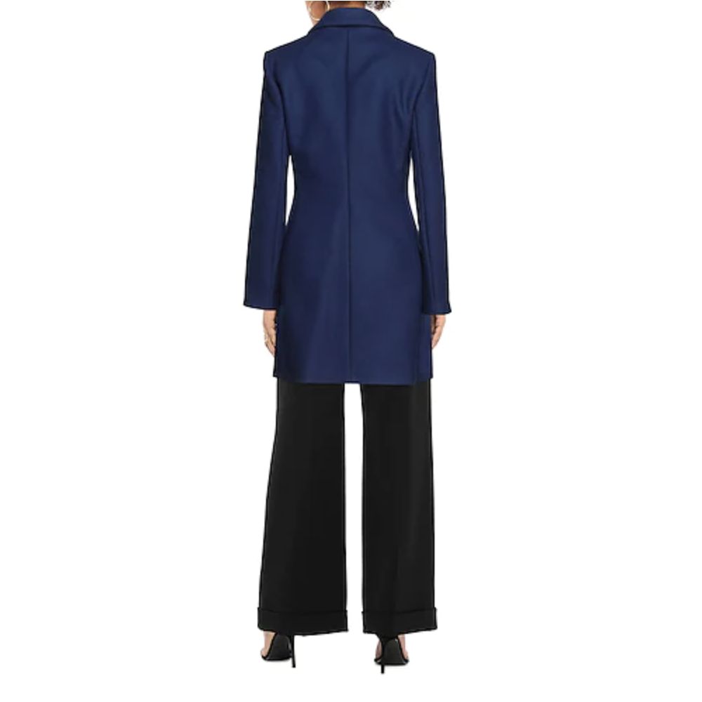 Elegante cappotto in lana con cuore ricamato