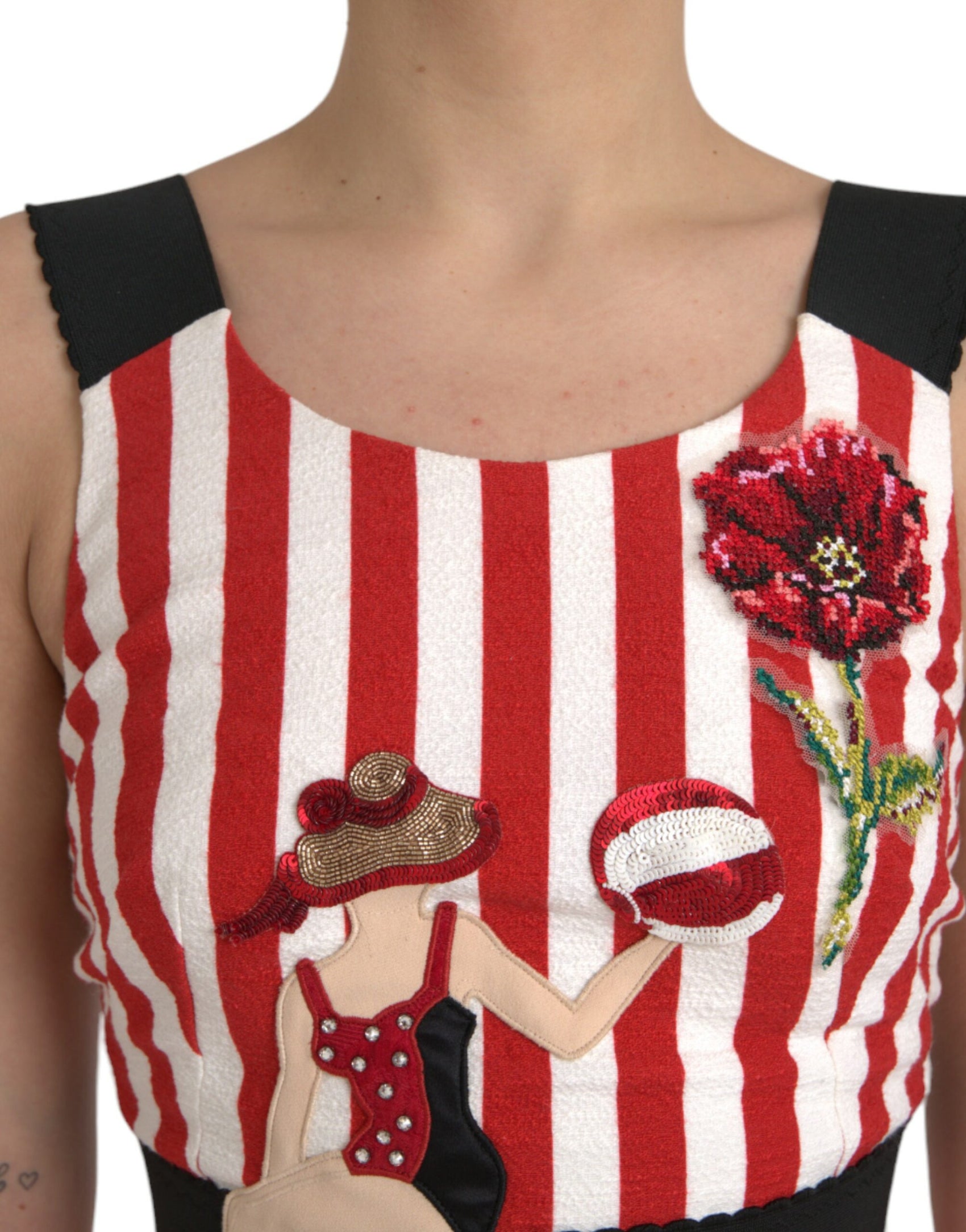 Rot-weißes, ärmelloses Midi-Etuikleid mit Blumenmuster
