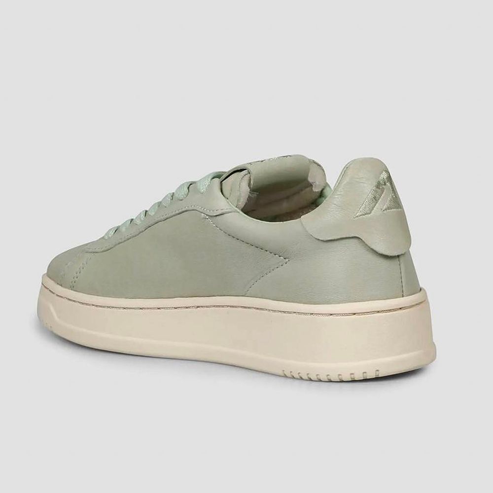 Grüner Ledersneaker