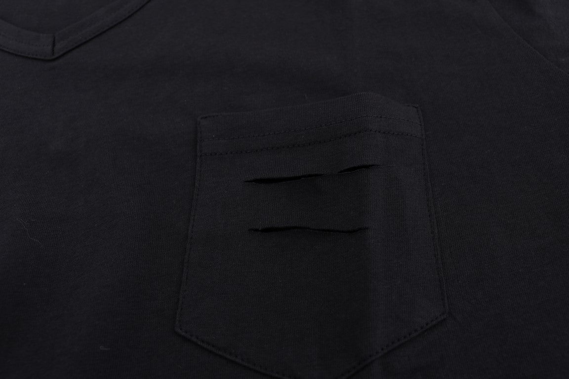 Schickes blaues Baumwoll-T-Shirt mit V-Ausschnitt
