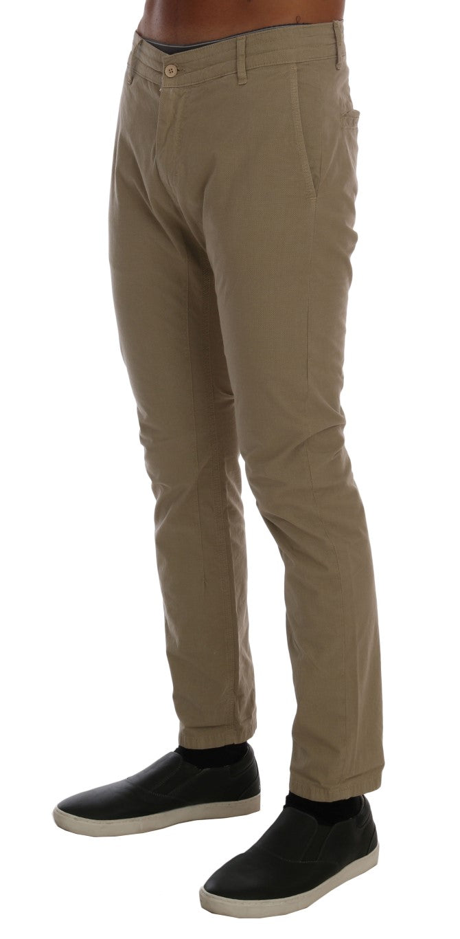 Pantaloni chino beige slim fit per uno stile sofisticato