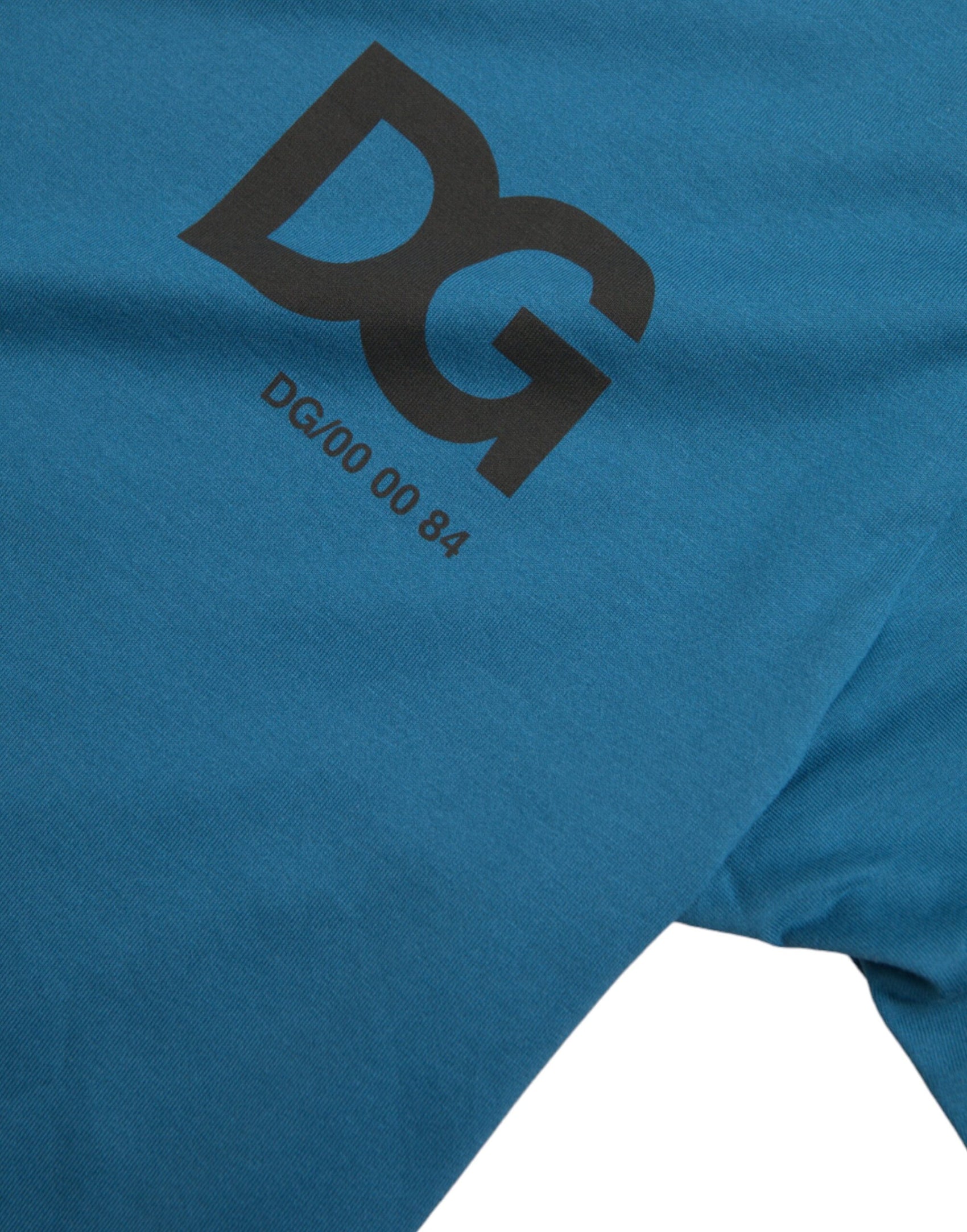 Blaues T-Shirt mit Rundhalsausschnitt und kurzen Ärmeln