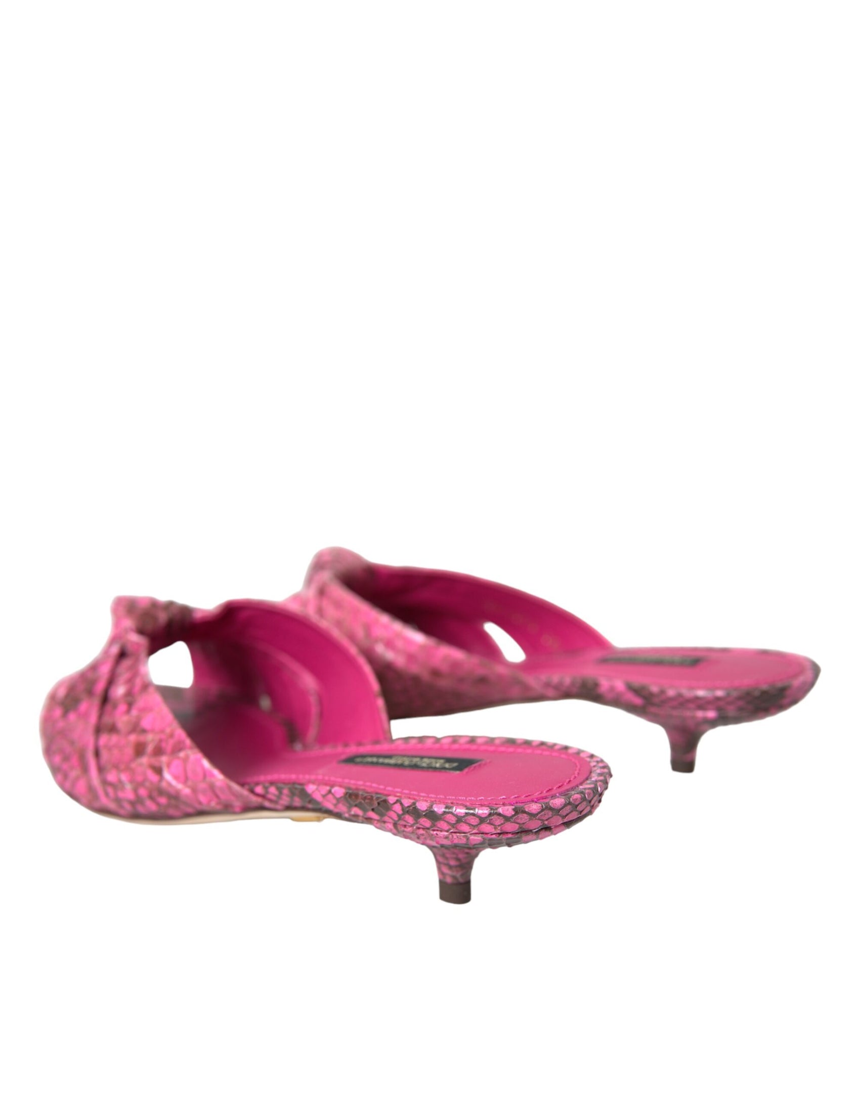 Scarpe con tacco a gattino in pelle esotica rosa