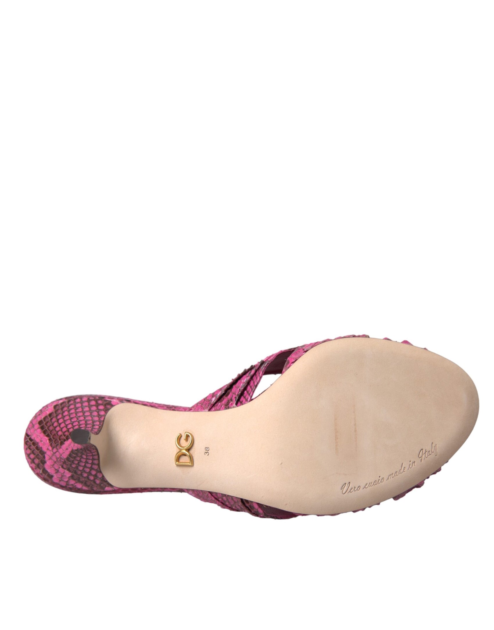 Scarpe con tacco a gattino in pelle esotica rosa