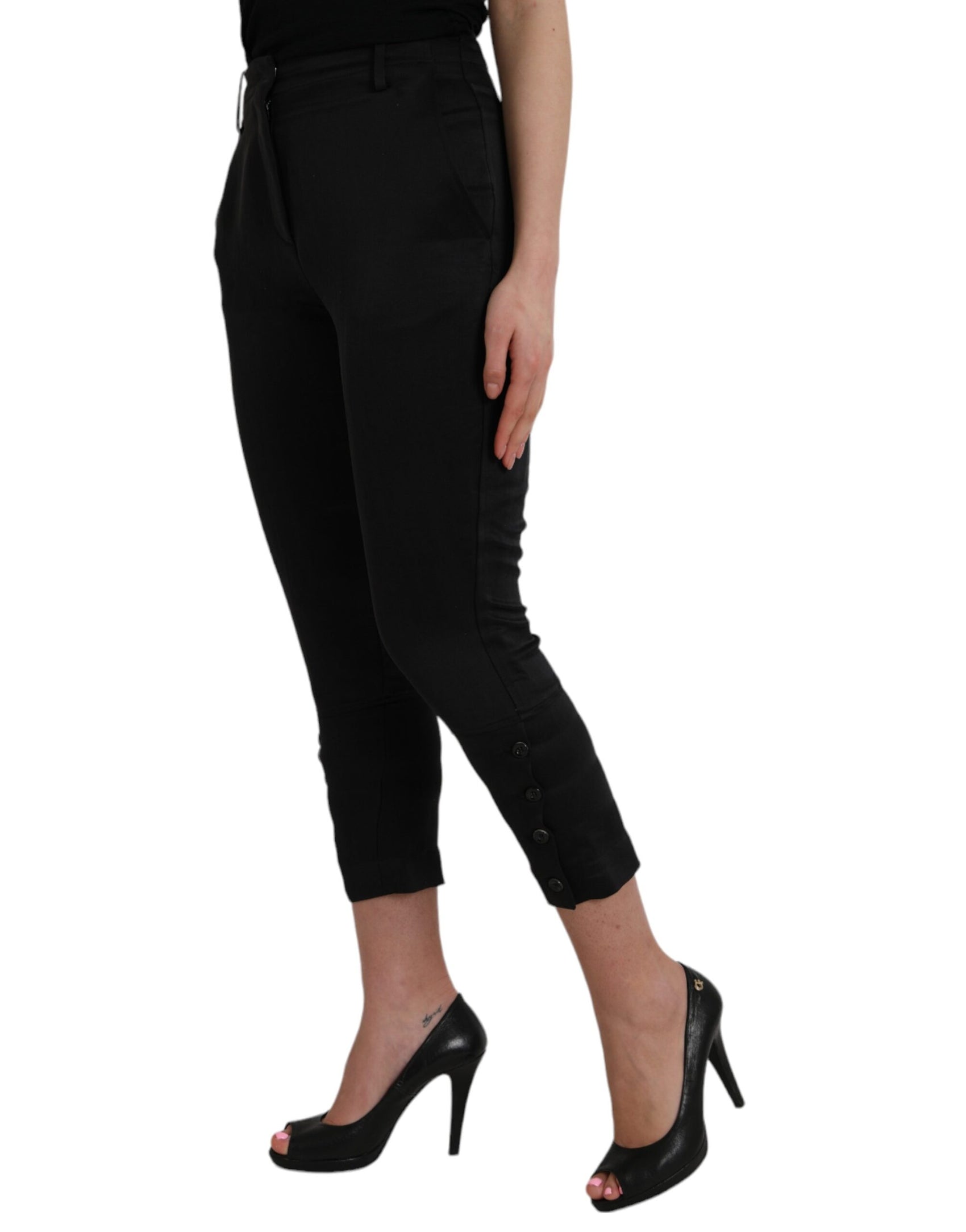 Schwarze Caprihose mit hoher Taille