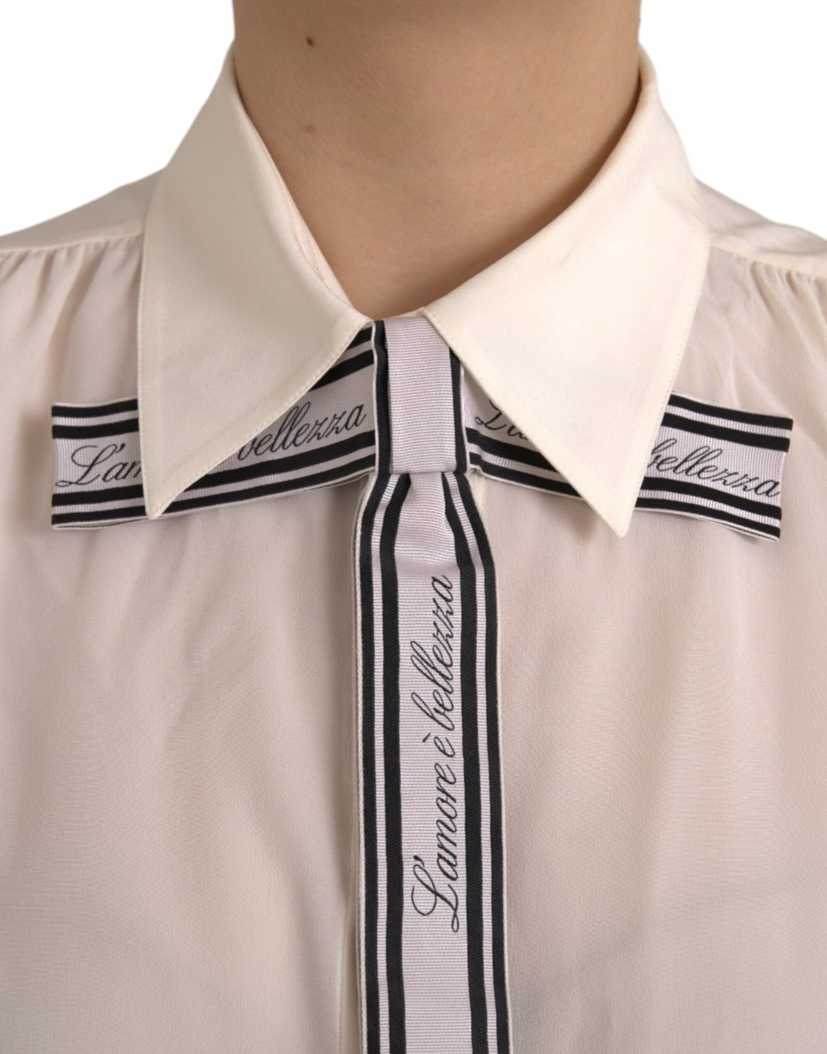 Top camicetta abbottonata a maniche lunghe bianco sporco