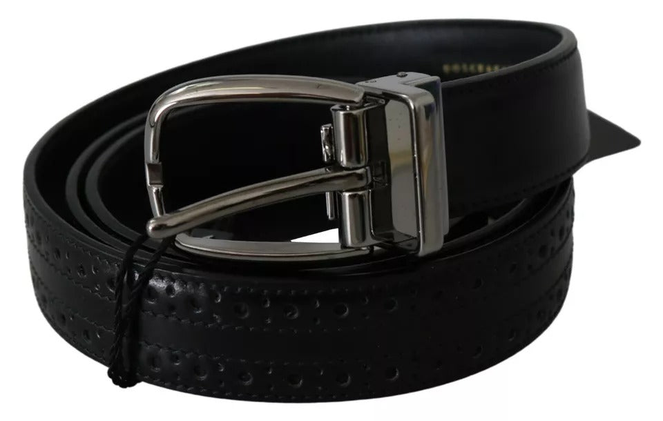 Cintura classica con fibbia in metallo argentato in pelle nera