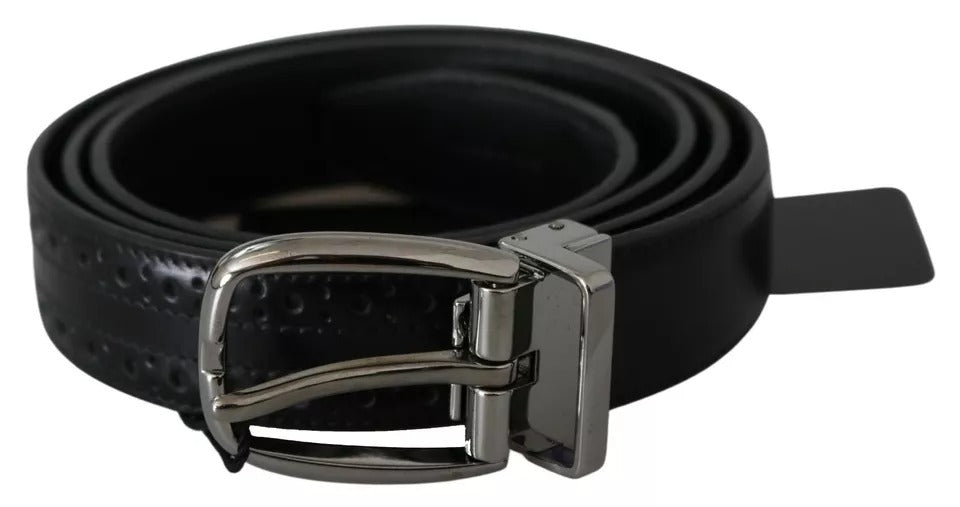 Cintura classica con fibbia in metallo argentato in pelle nera