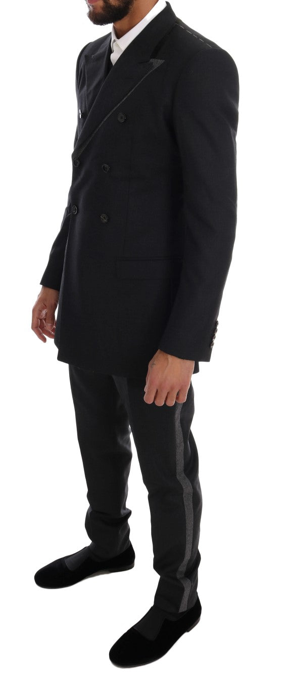 Elegante abito doppiopetto grigio in lana
