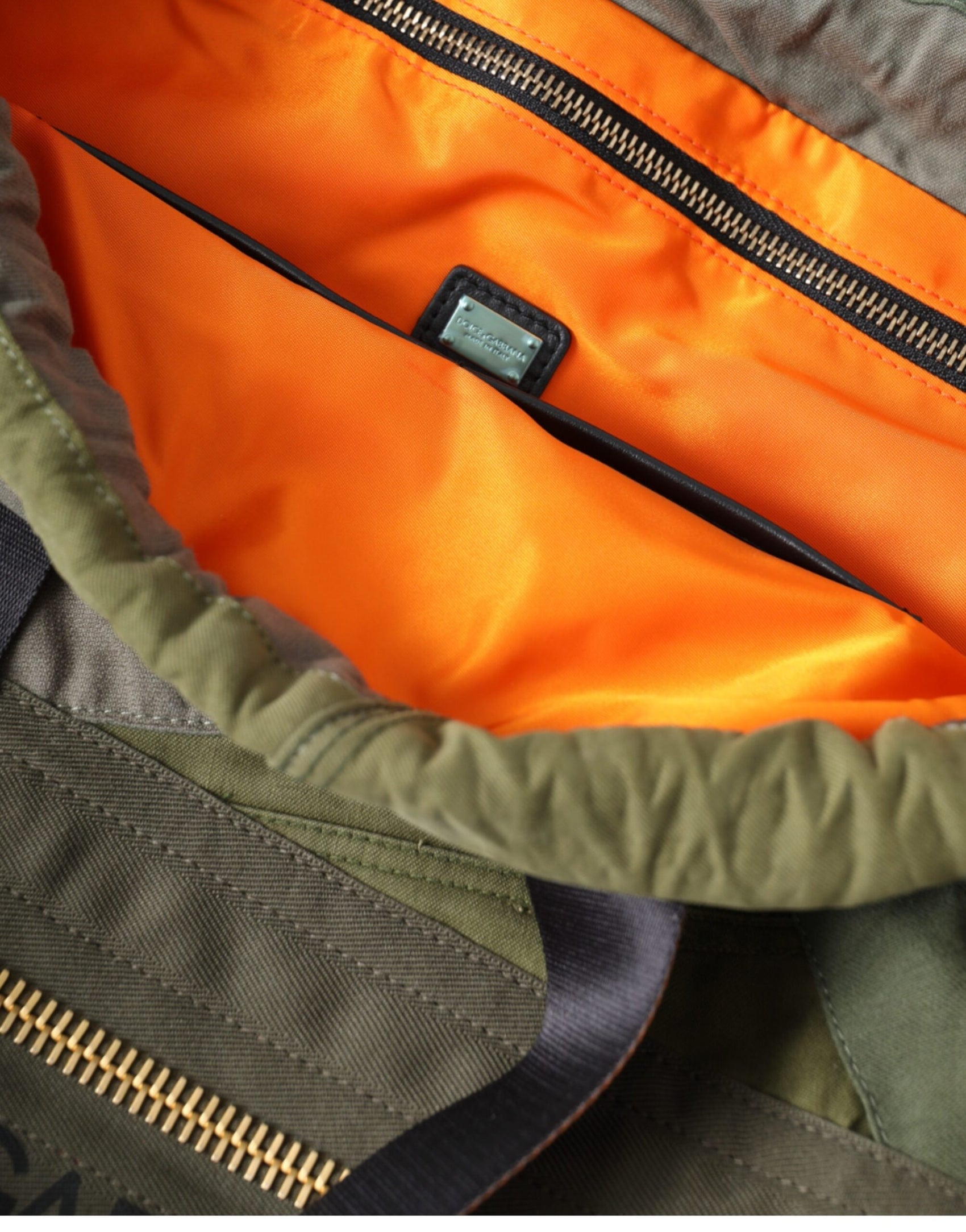 Zaino con patchwork verde militare