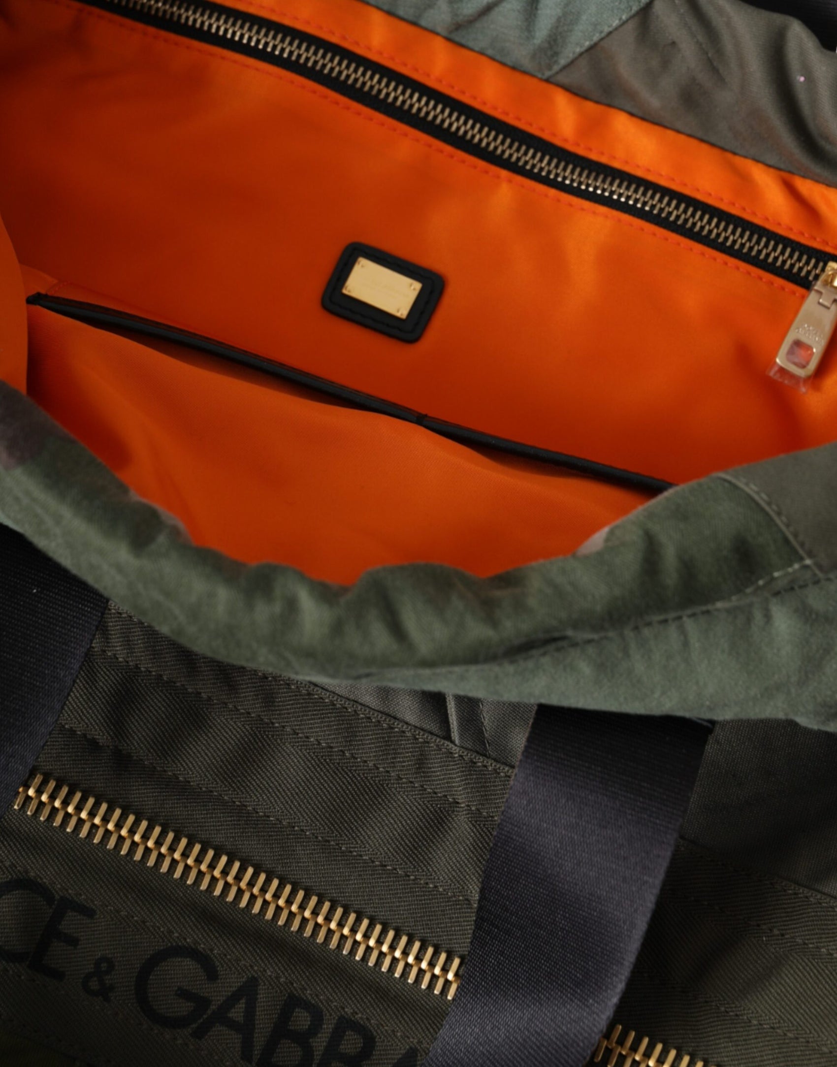Zaino con patchwork verde militare