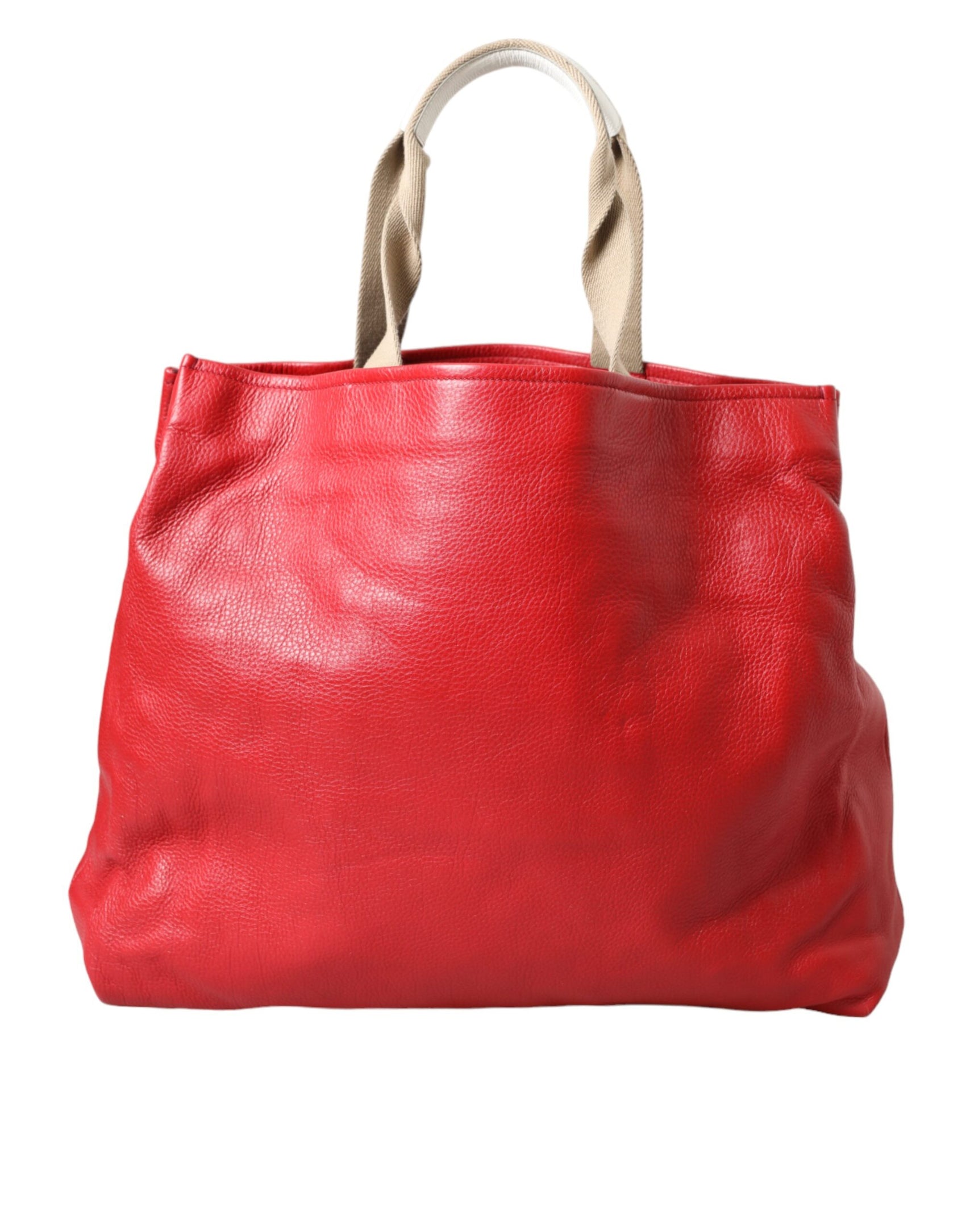 Rote Einkaufstasche aus Leder mit #DGFamily-Patch