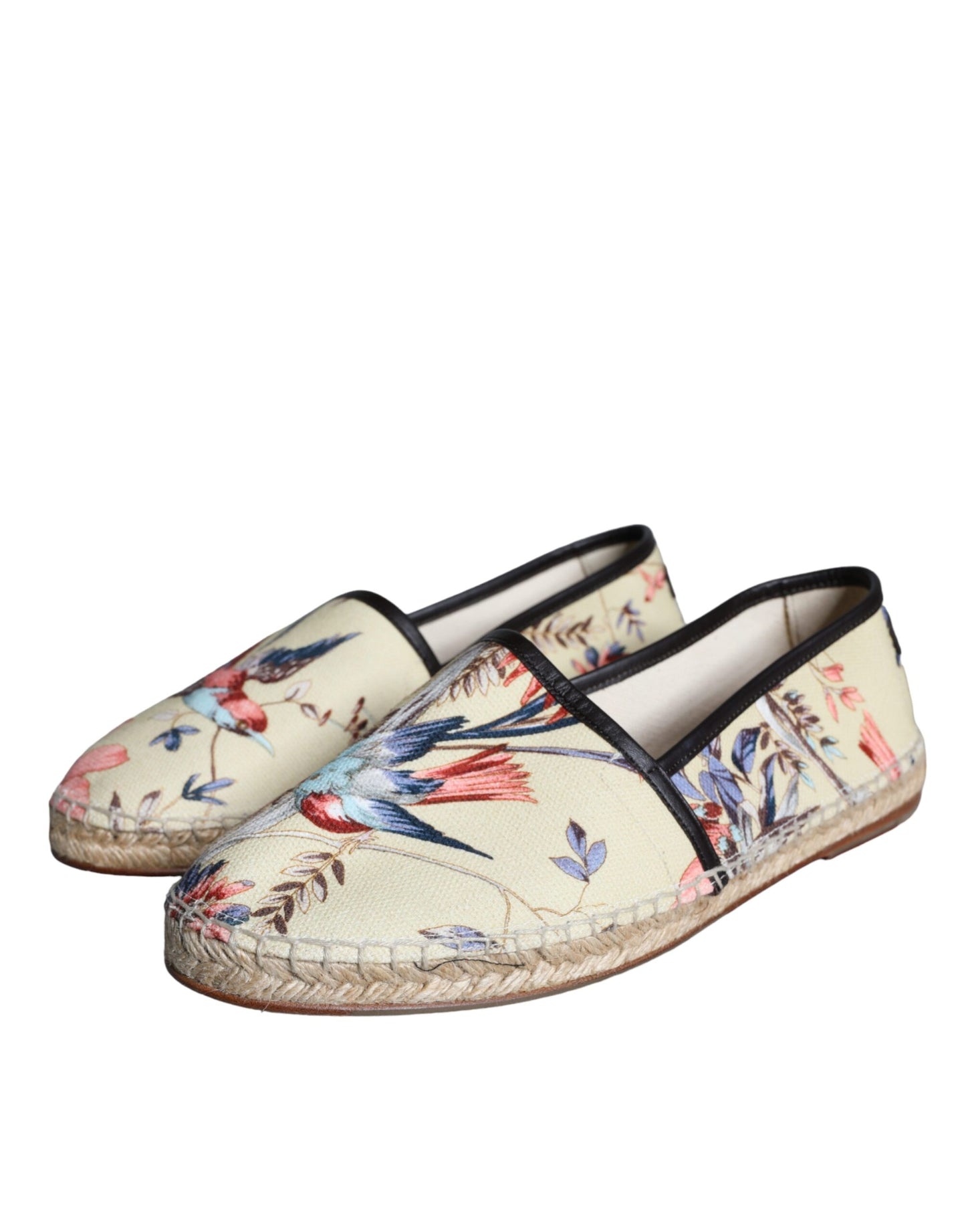 Beigefarbene Espadrilles aus Canvas mit Blumenmuster