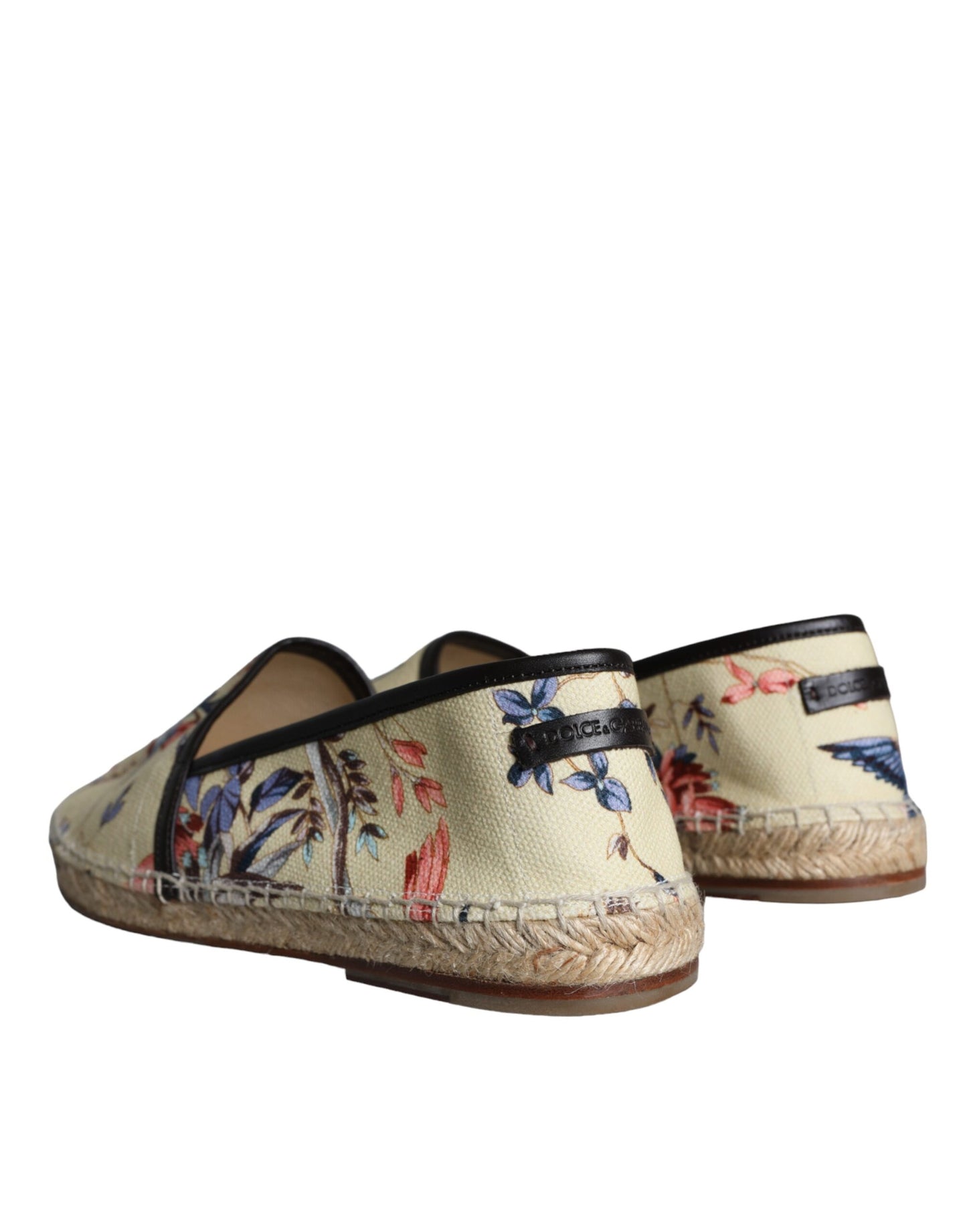 Beigefarbene Espadrilles aus Canvas mit Blumenmuster