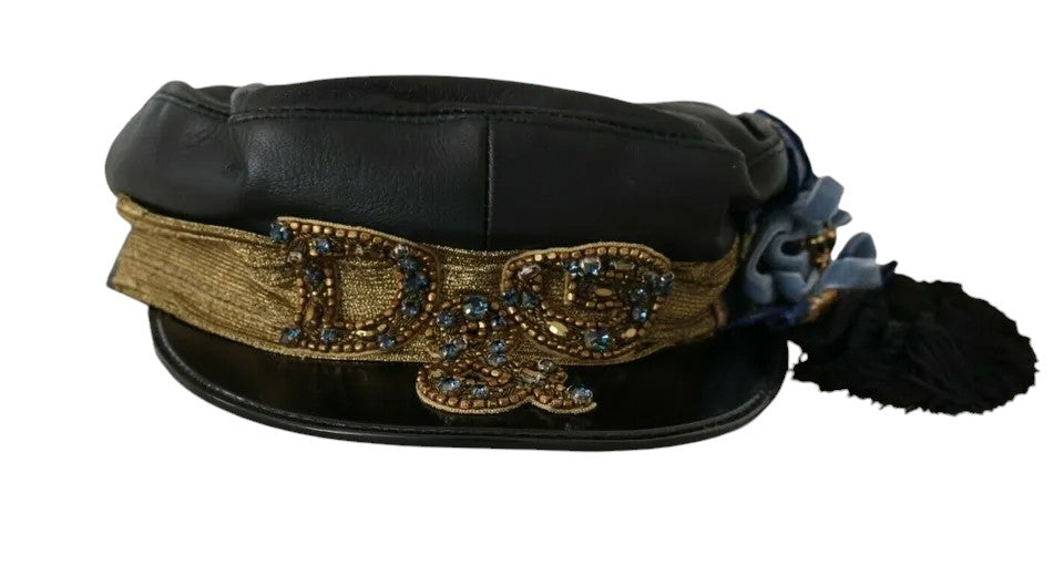 Schwarzes Leder, Kristallperlen, Goldband, Schiffermütze
