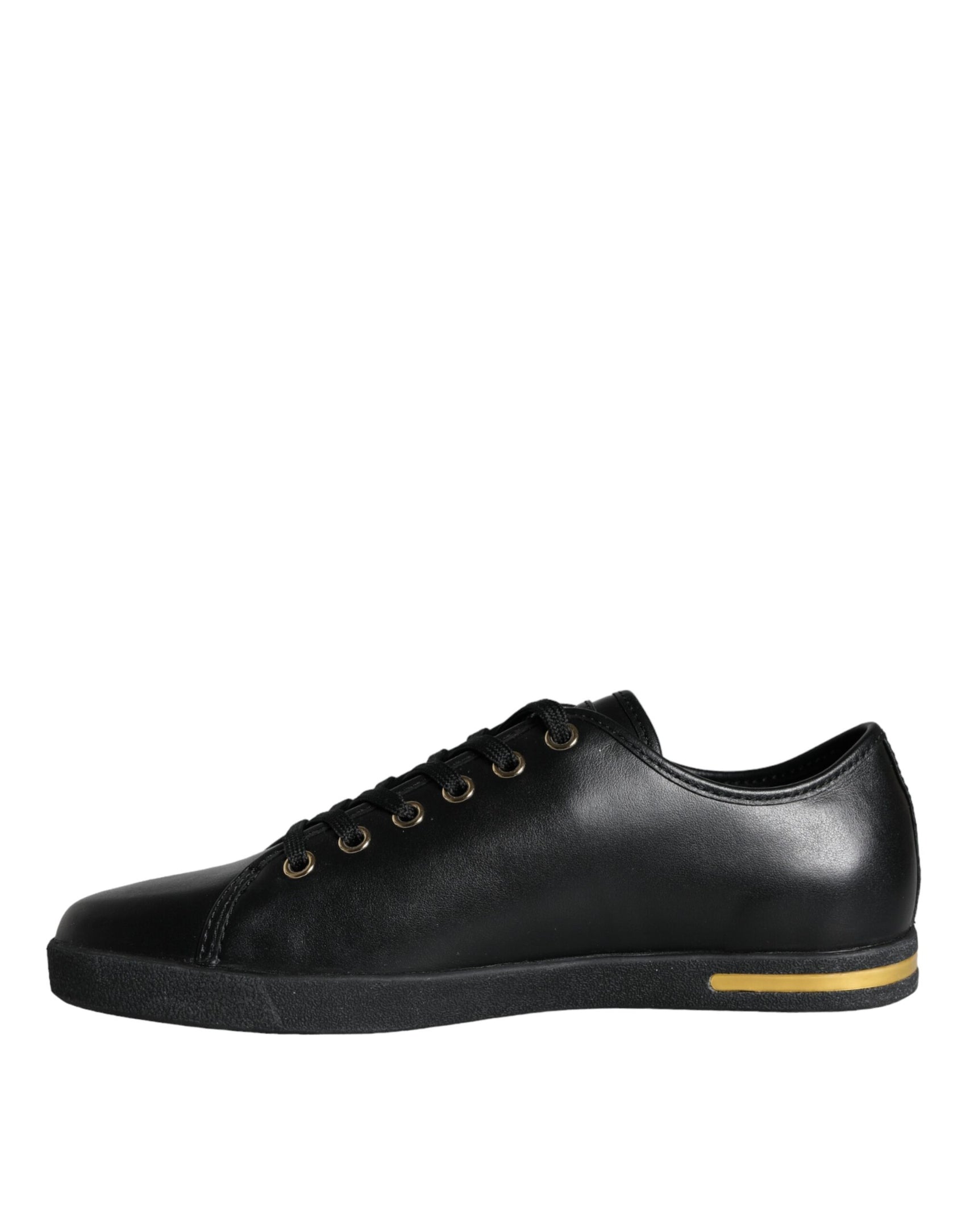 Klassische Sneakers aus schwarzem und goldenem Leder