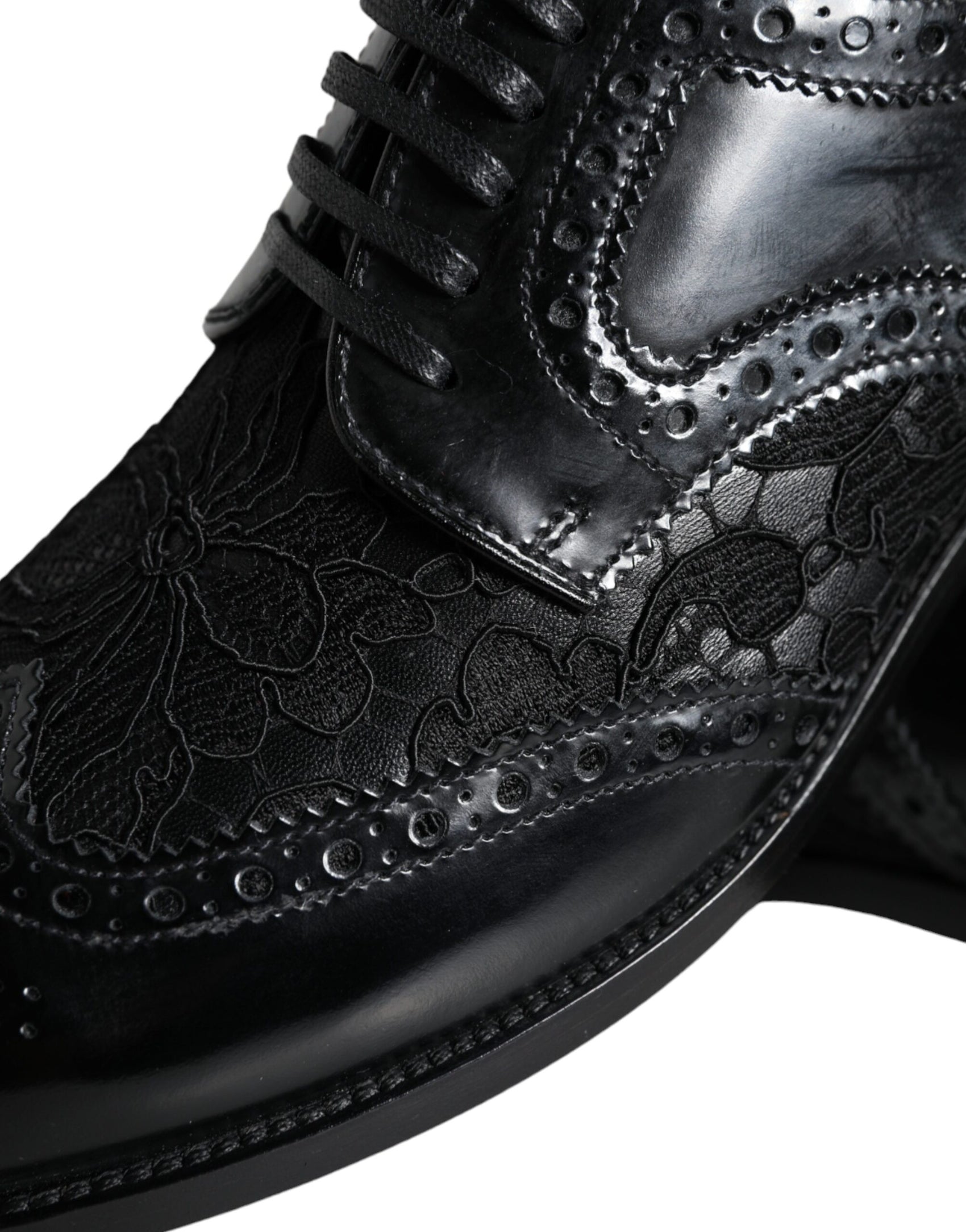 Schwarze formelle Lederschuhe mit floraler Spitze