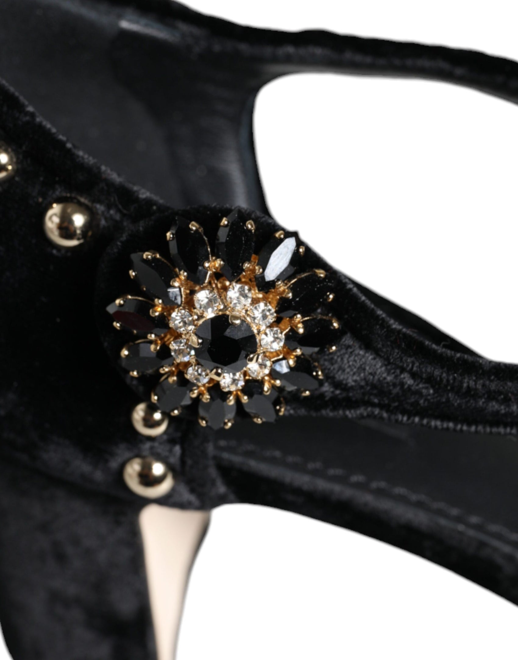 Schwarze Pumps mit Knöchelriemen und Rosenmuster aus Samt