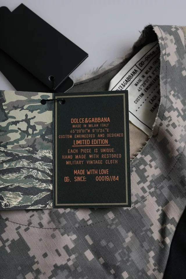 Mehrfarbiges Herren-T-Shirt aus Baumwolle mit Rundhalsausschnitt und Camouflage-Muster