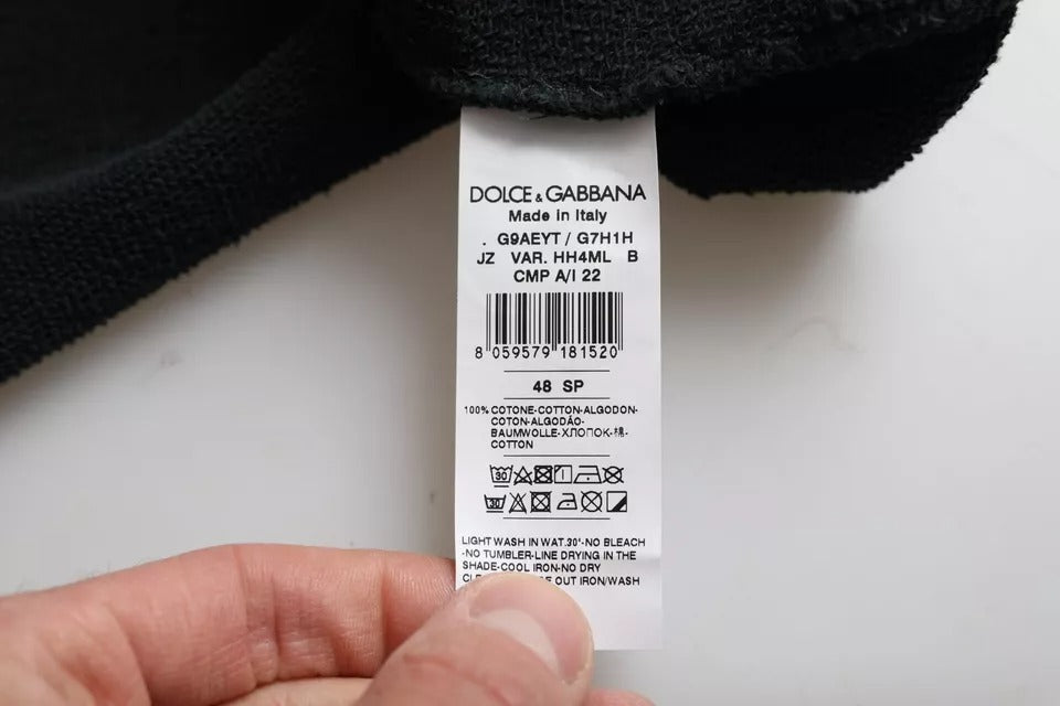 Schwarzes, kurzes T-Shirt aus Baumwolle mit Kapuze und kurzen Ärmeln