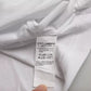 Weißes T-Shirt mit Rundhalsausschnitt und kurzen Ärmeln und Logo
