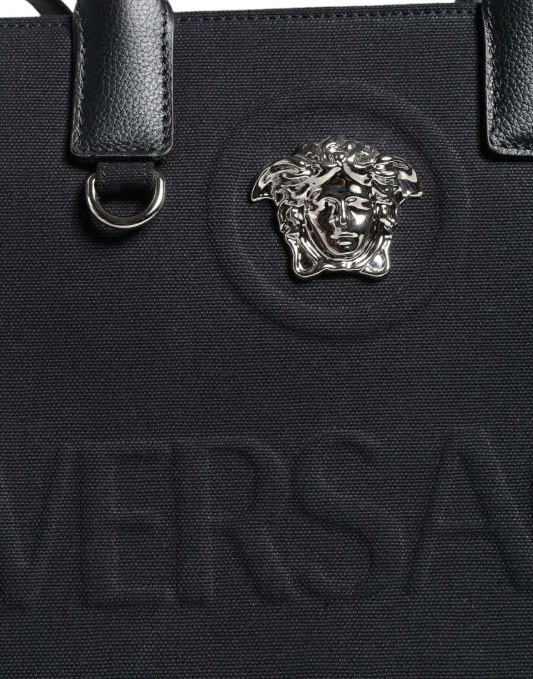 Schwarze Umhängetasche aus Canvas und Leder mit Logo