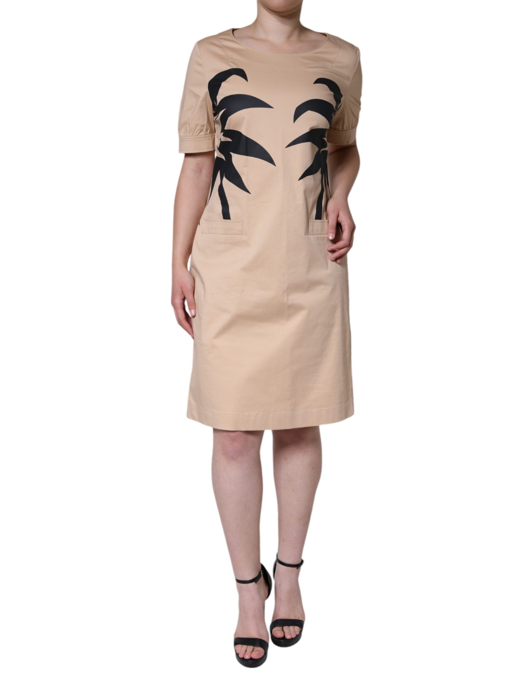 Abito al ginocchio a maniche corte in cotone beige
