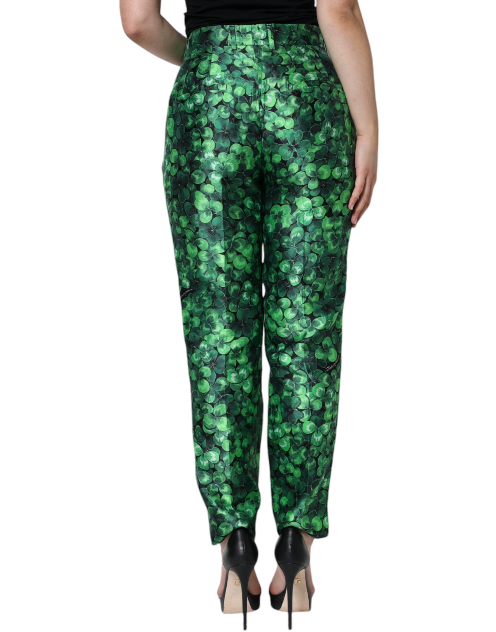 Green Clover – Karottenhose aus Seidensatin mit hoher Taille