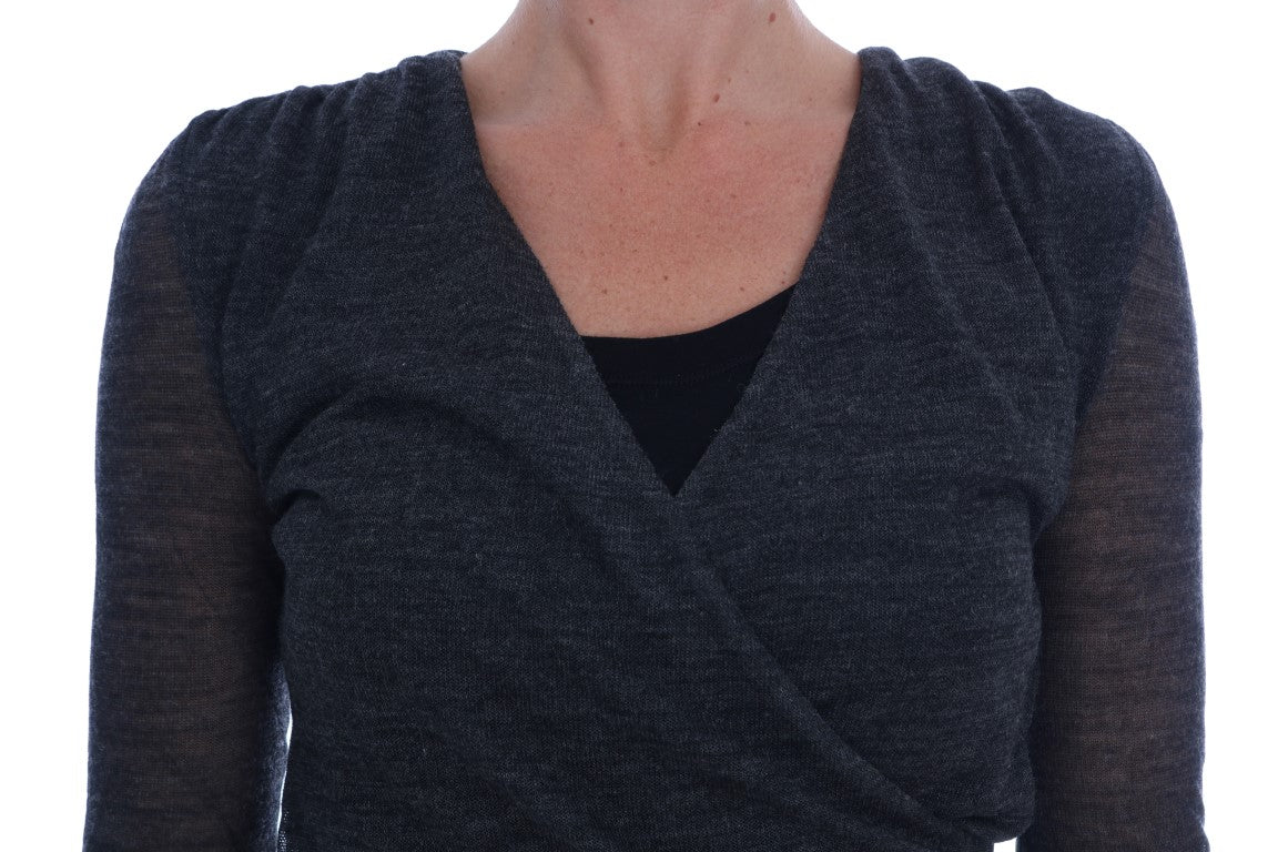 Blusa elegante con maniche in pizzo grigio