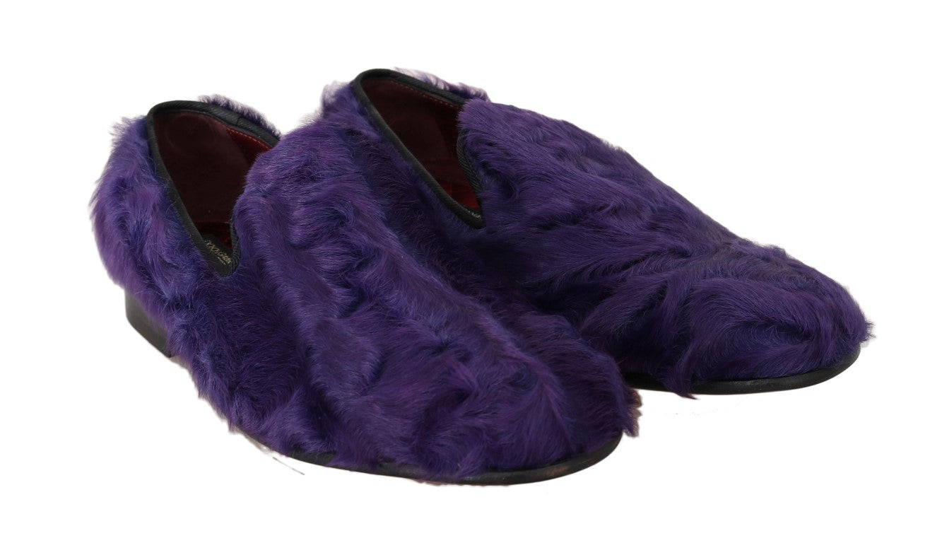 Plüschige Loafer aus lila Schafspelz