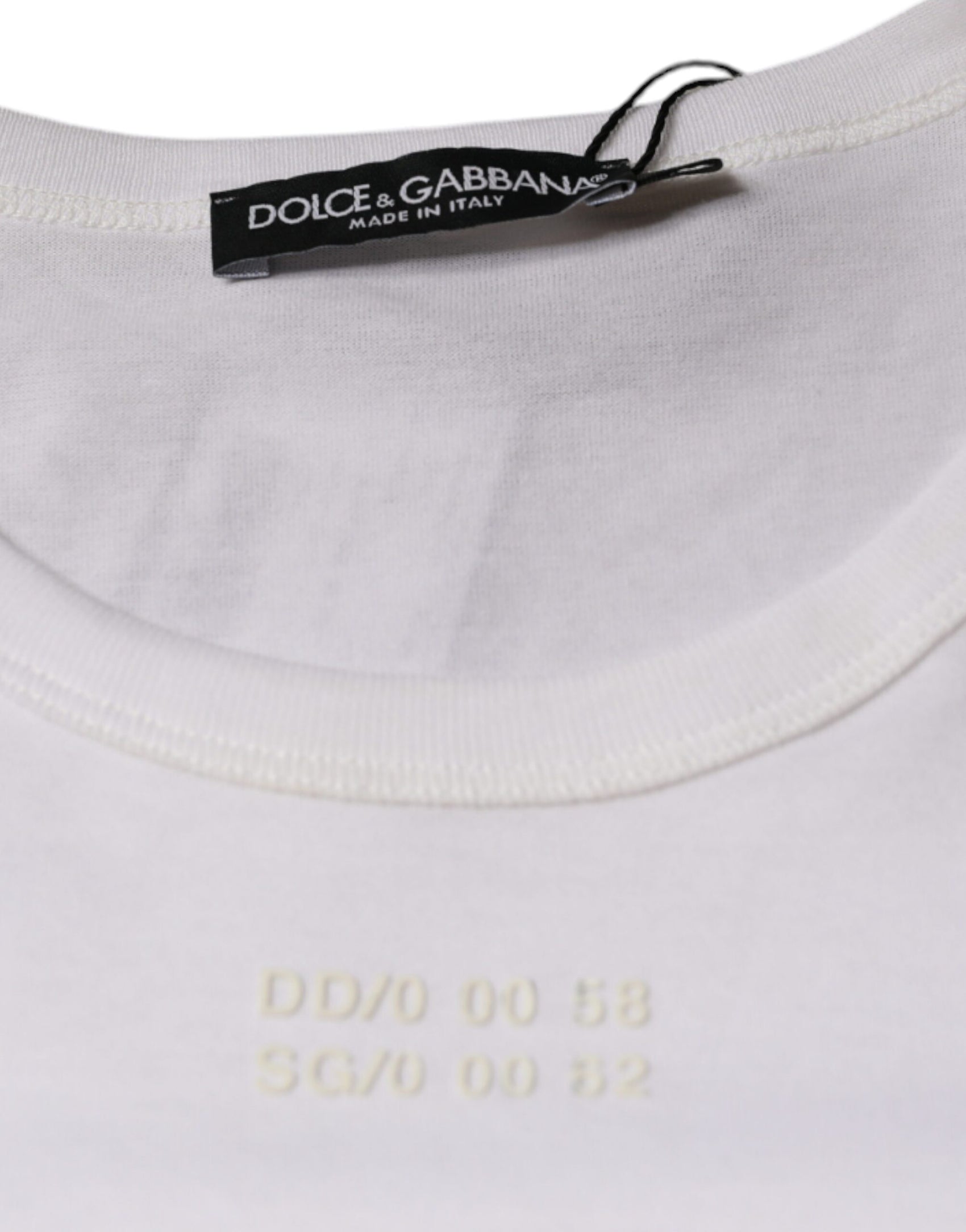 Weißes Baumwoll-T-Shirt mit kurzen Ärmeln und Tasche