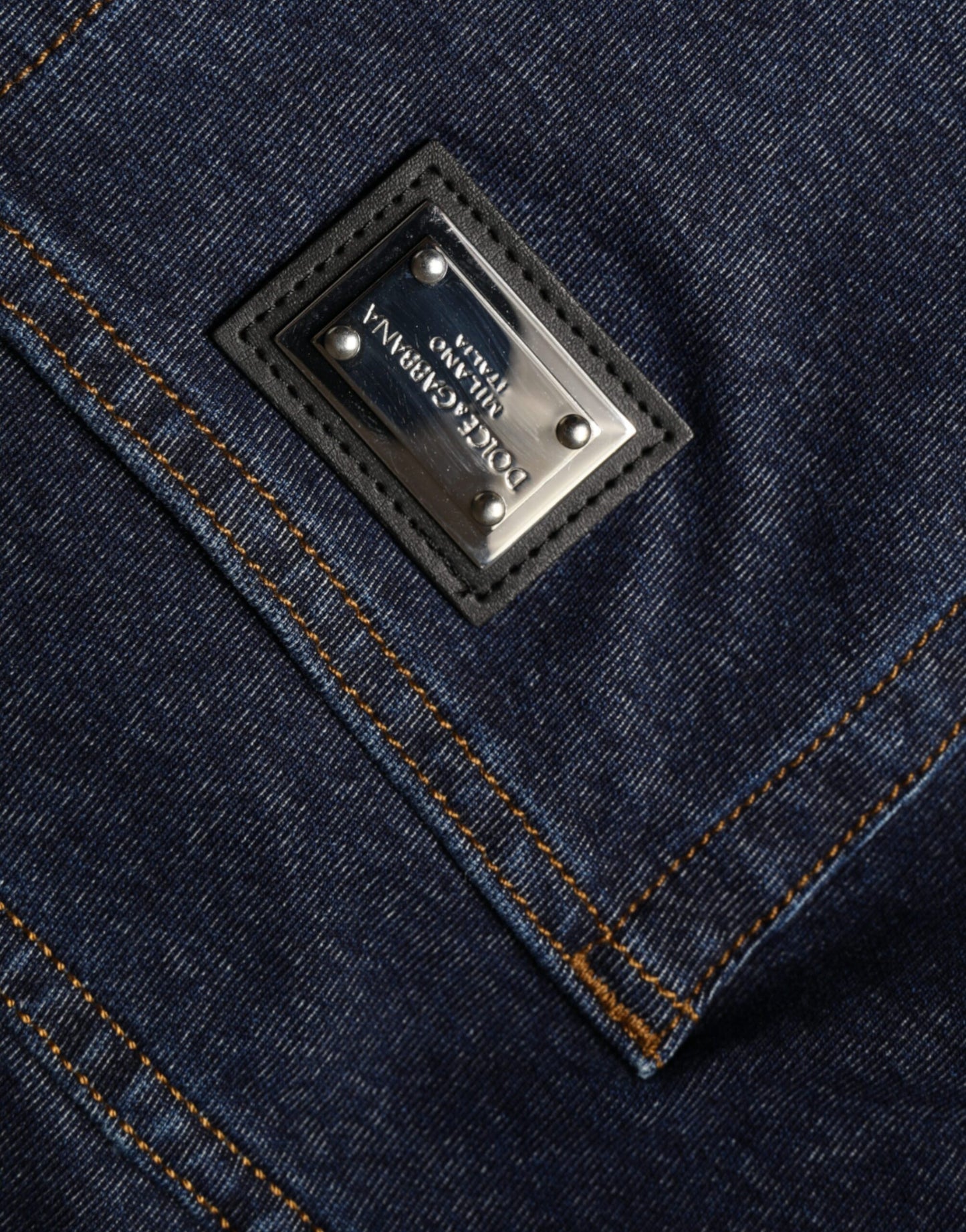 Jeans dritti in denim elasticizzato in cotone blu scuro