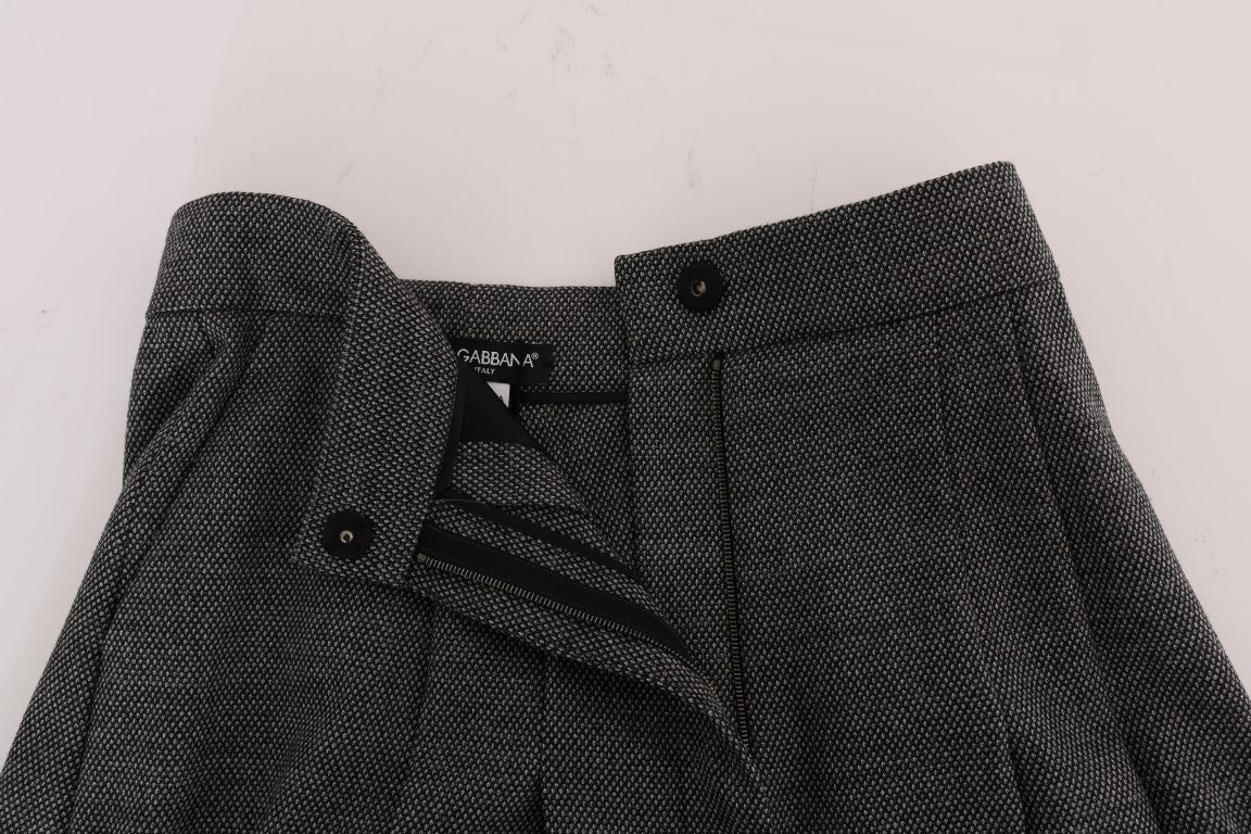 Schicke High Waist Mini-Shorts aus Wolle