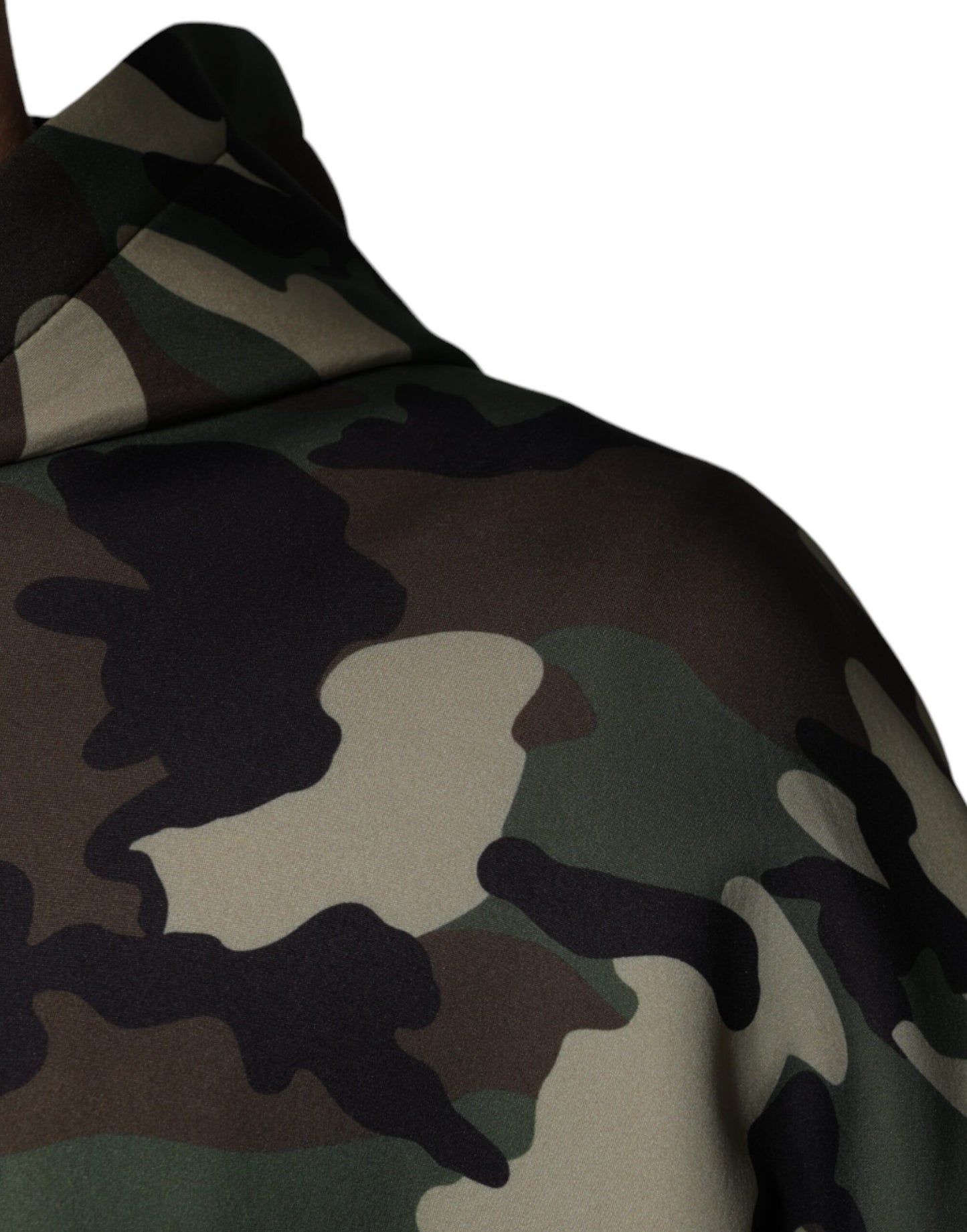 Mehrfarbiger Camouflage-Kapuzenpullover