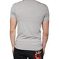 Graues T-Shirt mit Rundhalsausschnitt und kurzen Ärmeln und Logo-Print