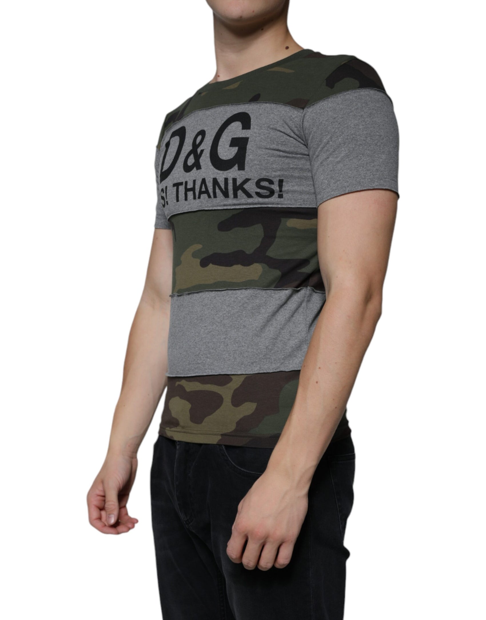 Mehrfarbiges Camouflage-T-Shirt aus Baumwolle mit Rundhalsausschnitt